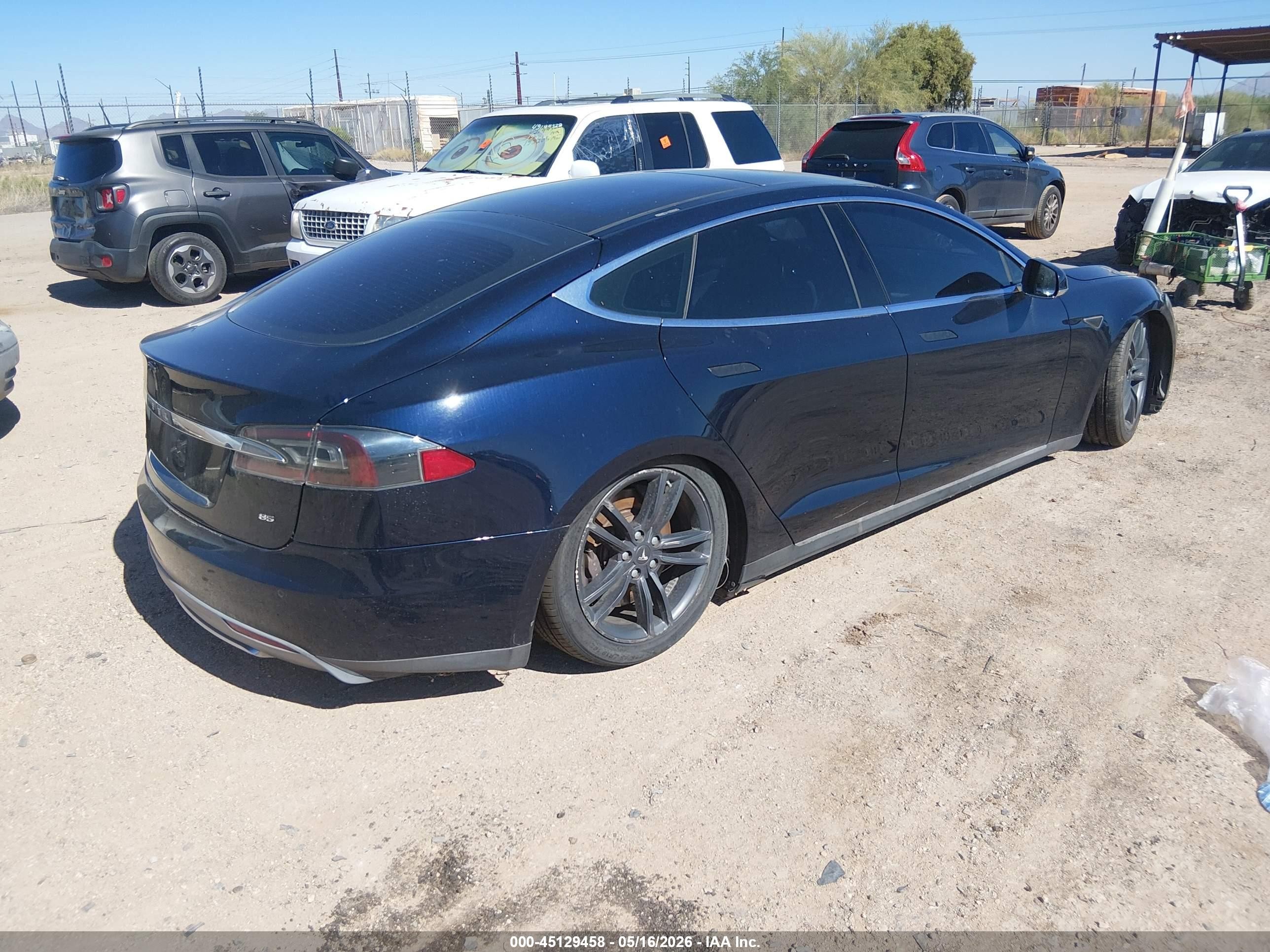 2014 Tesla Model S VIN 5YJSA1H19EFP38722 IAAI salvage auction — Front End, Clear (Montana), sold $2,250 on 2026-07-09 (photo 4)