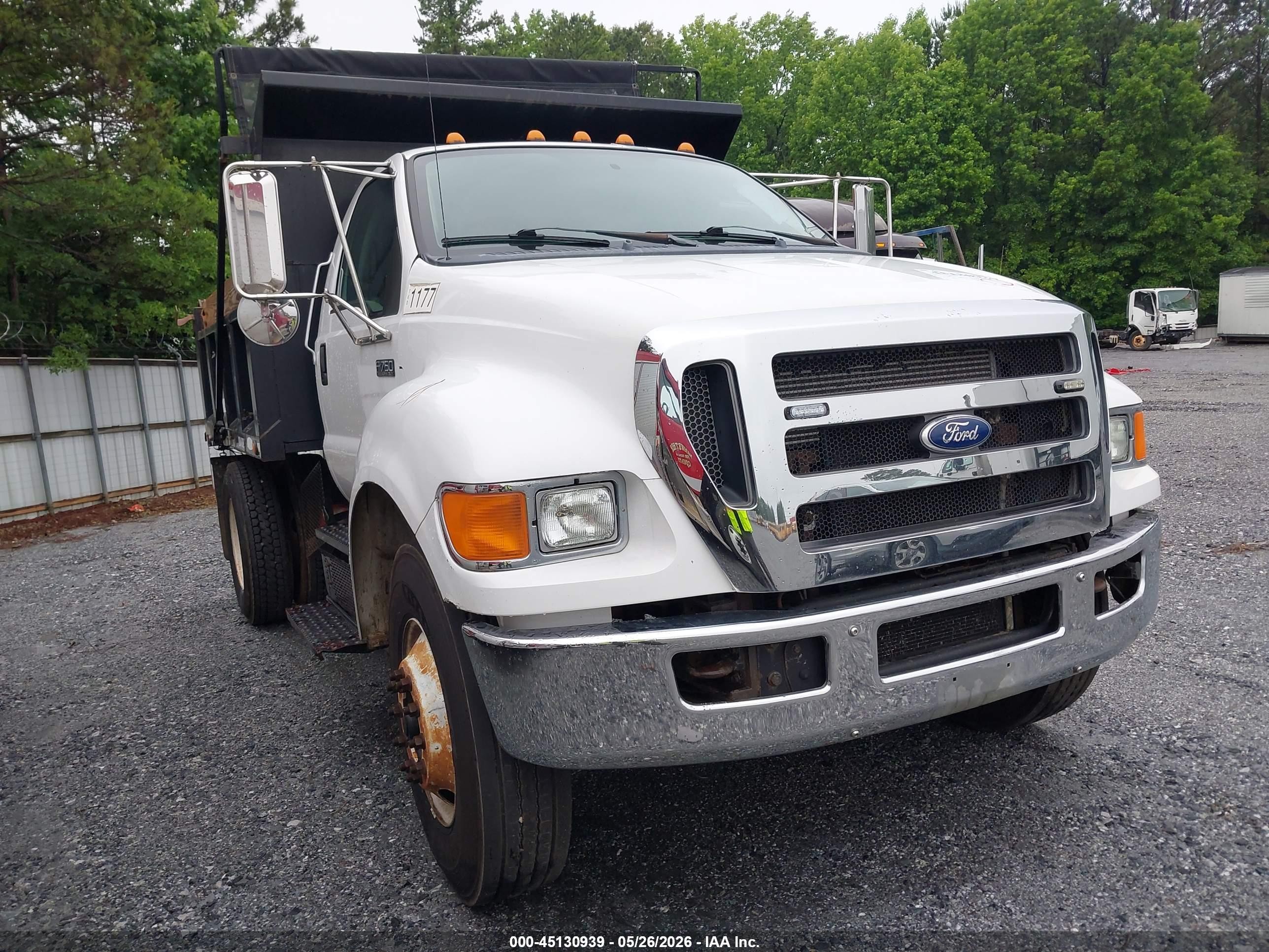 2011 Ford F-750 VIN 3FRNF7FA4BV556208 — IAAI salvage auction photo