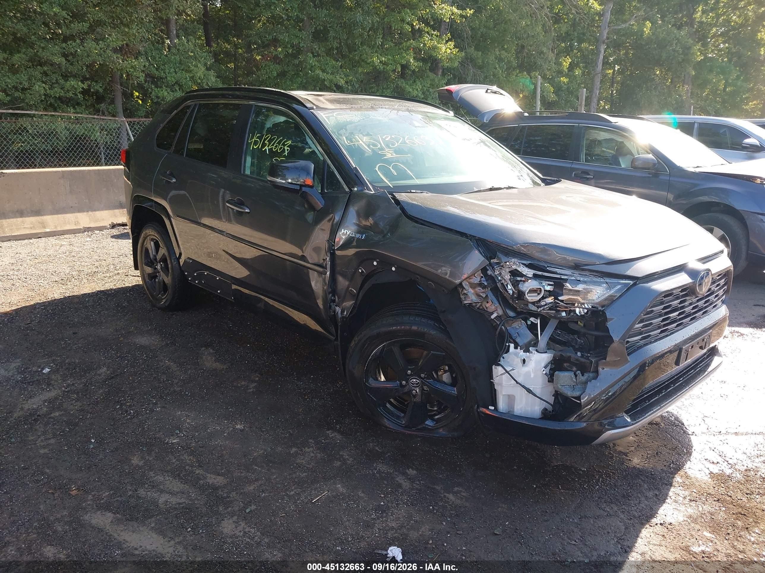 2021 Toyota RAV4 Hybrid VIN 2T3E6RFV5MW006468 — IAAI salvage auction photo