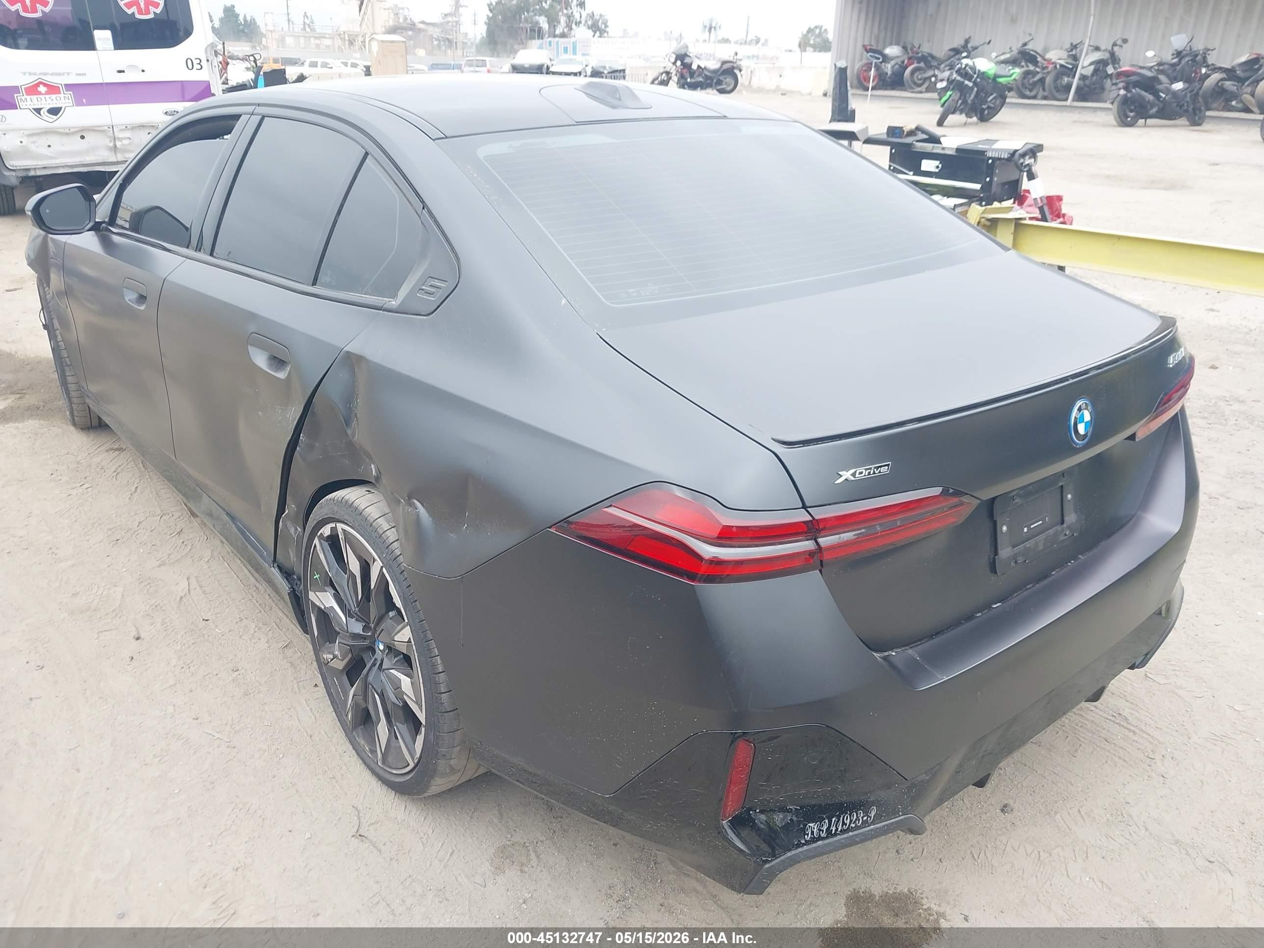 2026 BMW 5 Series VIN WBA13FK0XTCV83169 IAAI salvage auction — Front End, Salvage (California), sold $39,500 on 2026-08-10 (photo 3)