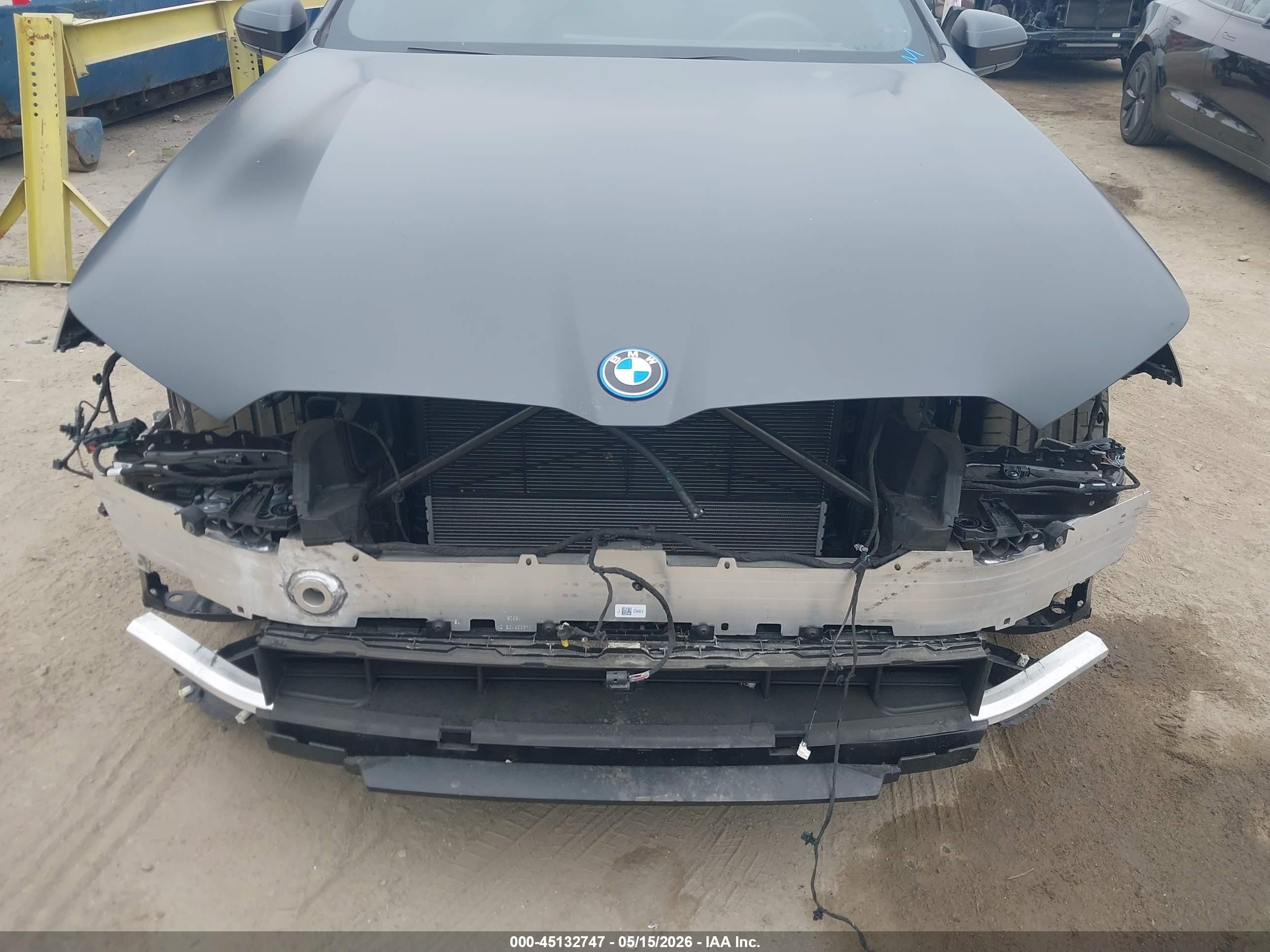 2026 BMW 5 Series VIN WBA13FK0XTCV83169 IAAI salvage auction — Front End, Salvage (California), sold $39,500 on 2026-08-10 (photo 6)