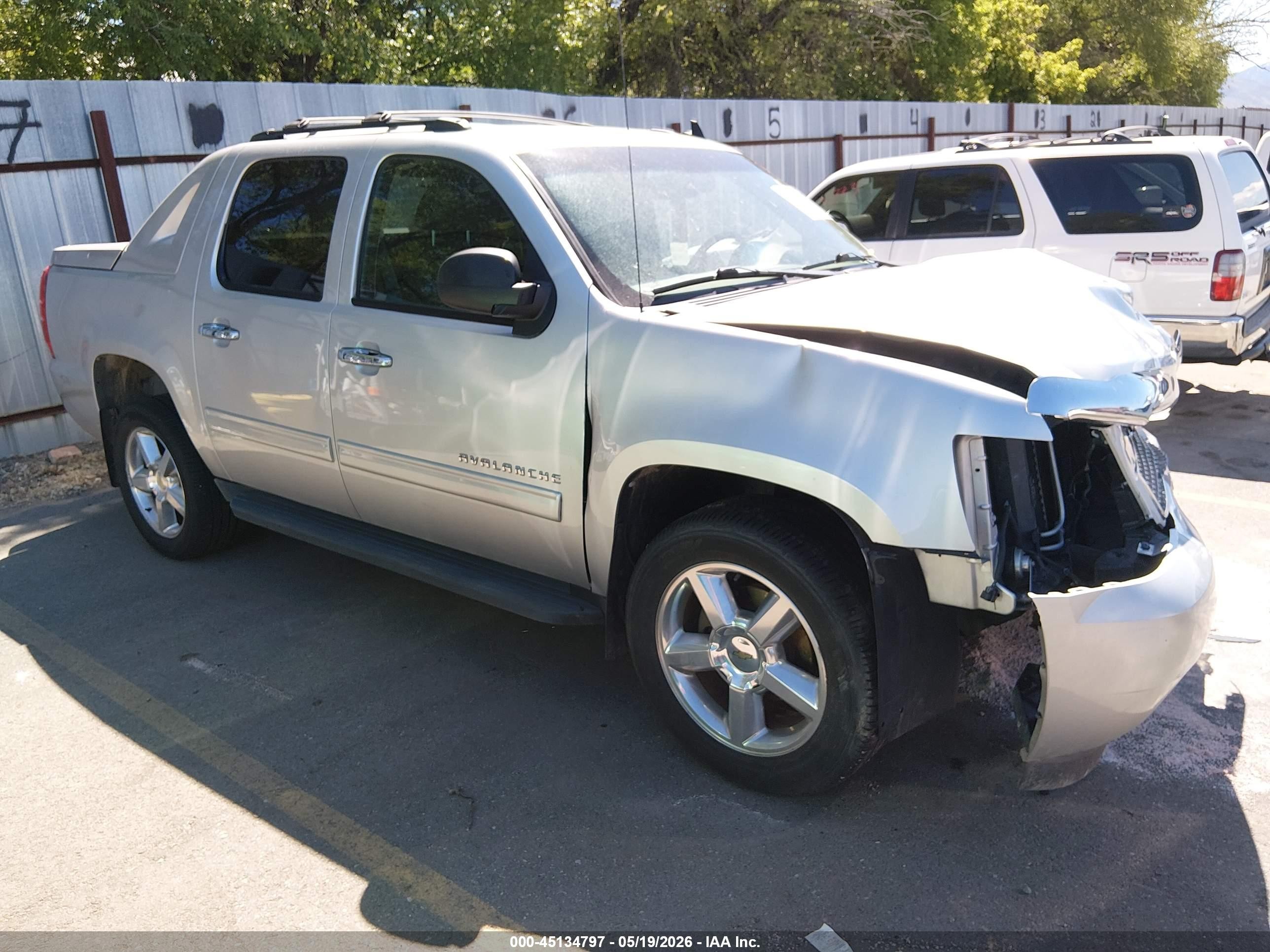 2011 Chevrolet Avalanche VIN 3GNTKEE31BG319890 IAAI salvage auction — Front End, Salvage (Utah), sold $275 on 2026-07-09 (photo 1)