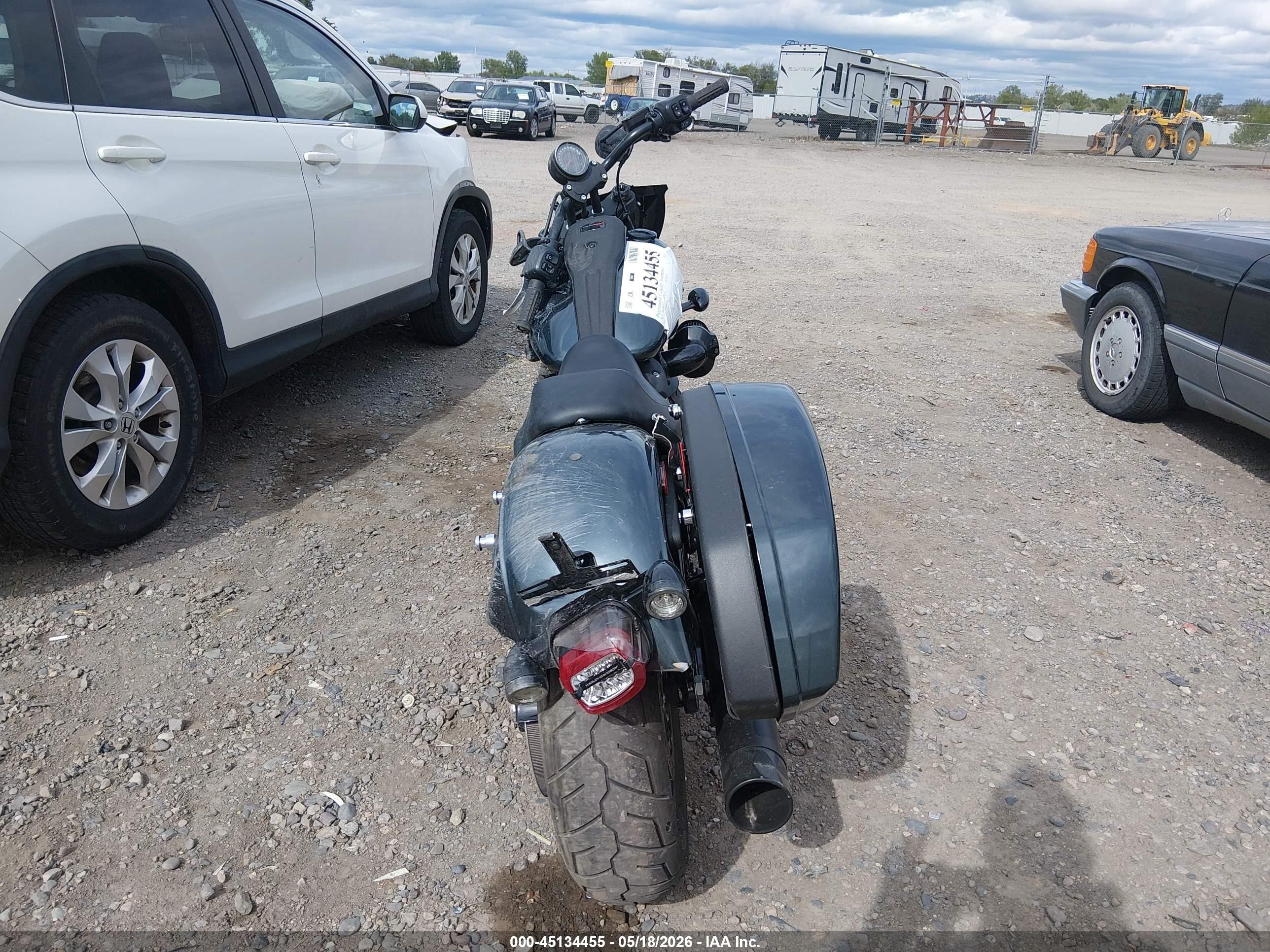 2025 Harley-davidson Low rider VIN 1HD1YXA14SB028600 IAAI salvage auction — Side, Salvage (Montana), sold $4,850 on 2026-09-02 (photo 6)