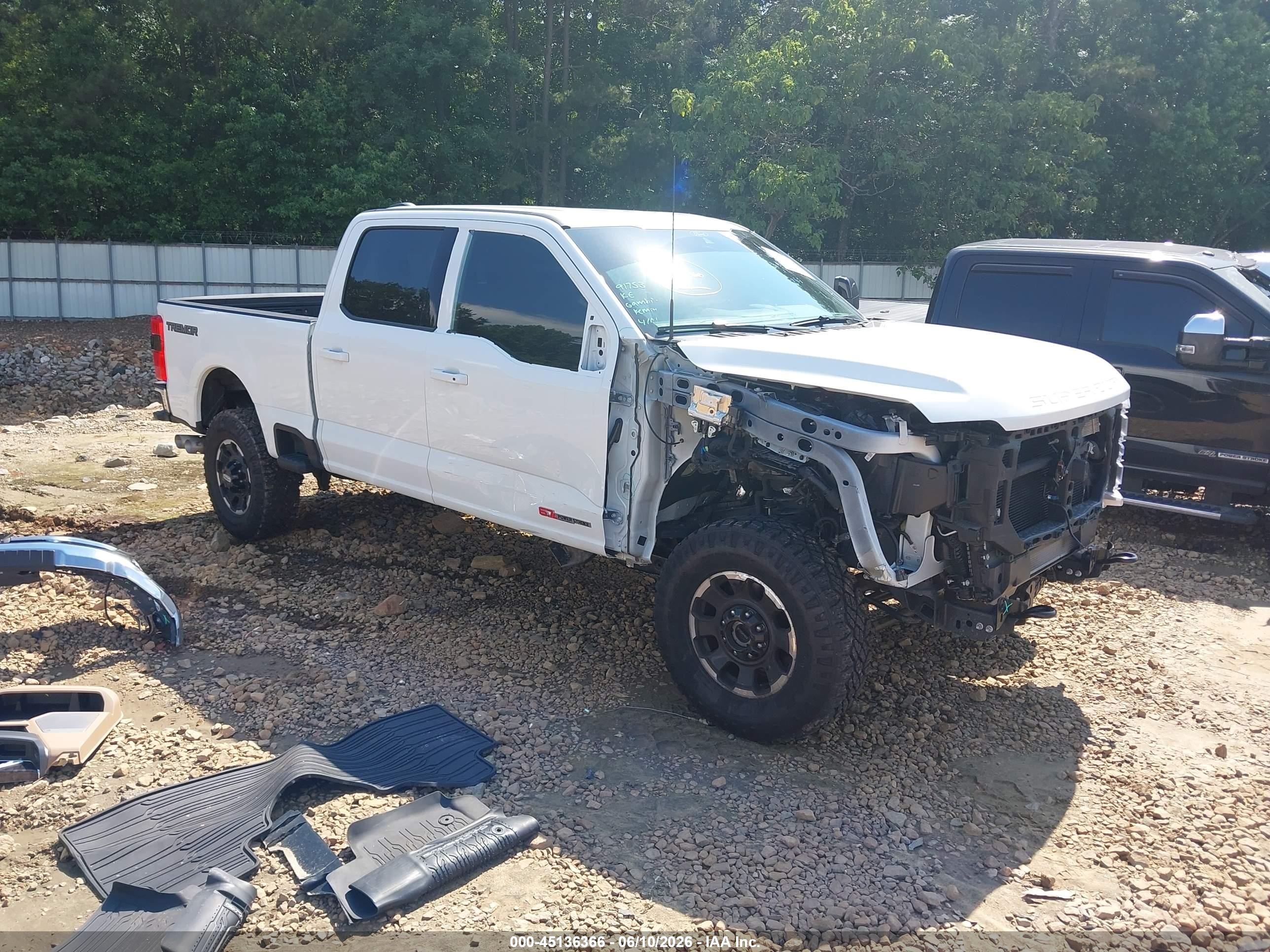 2025 Ford F-250 VIN 1FT8W2BM6SEC06703 — IAAI salvage auction photo