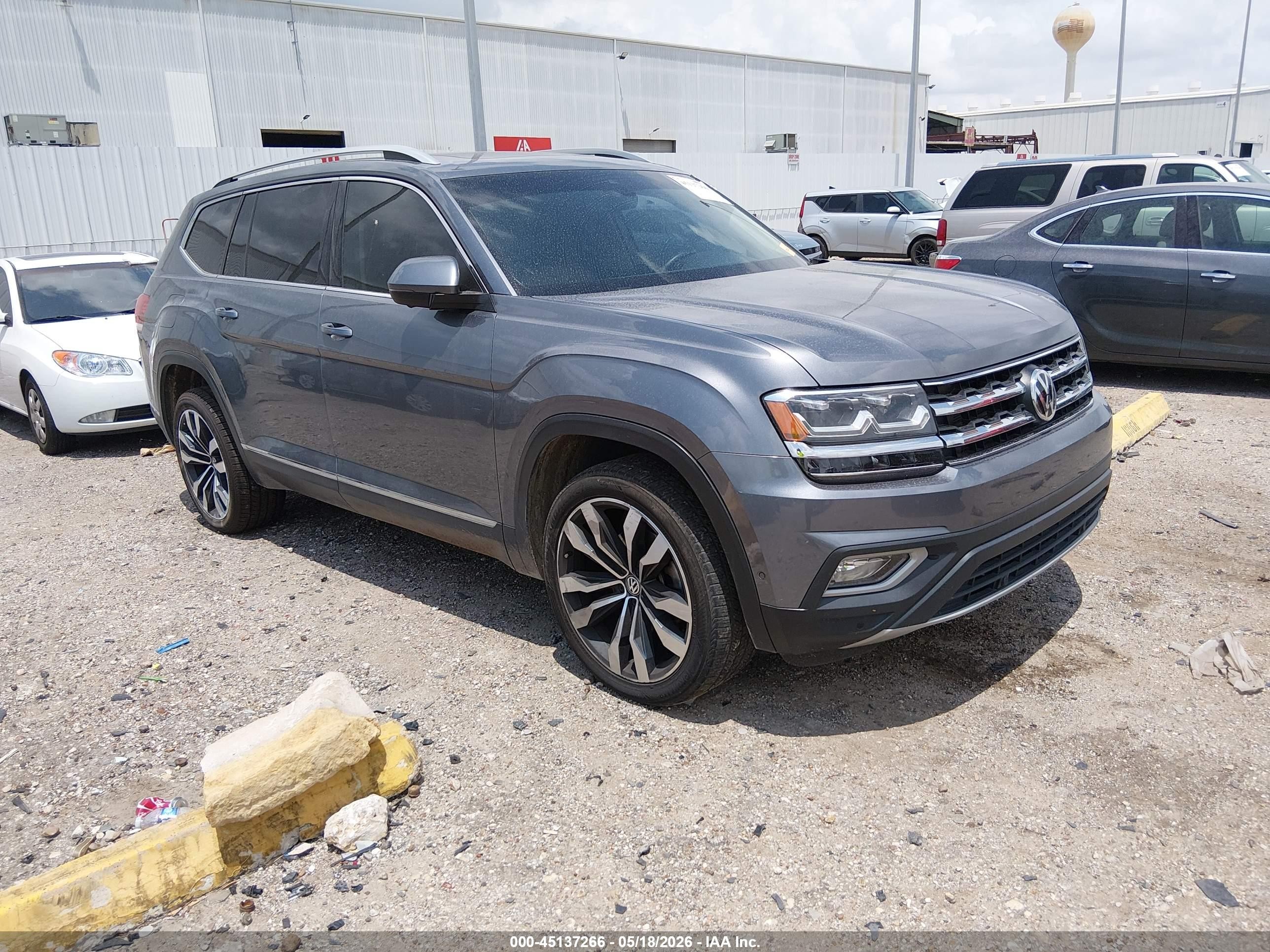 2019 Volkswagen Atlas VIN 1V2NR2CA9KC607610 — IAAI salvage auction photo