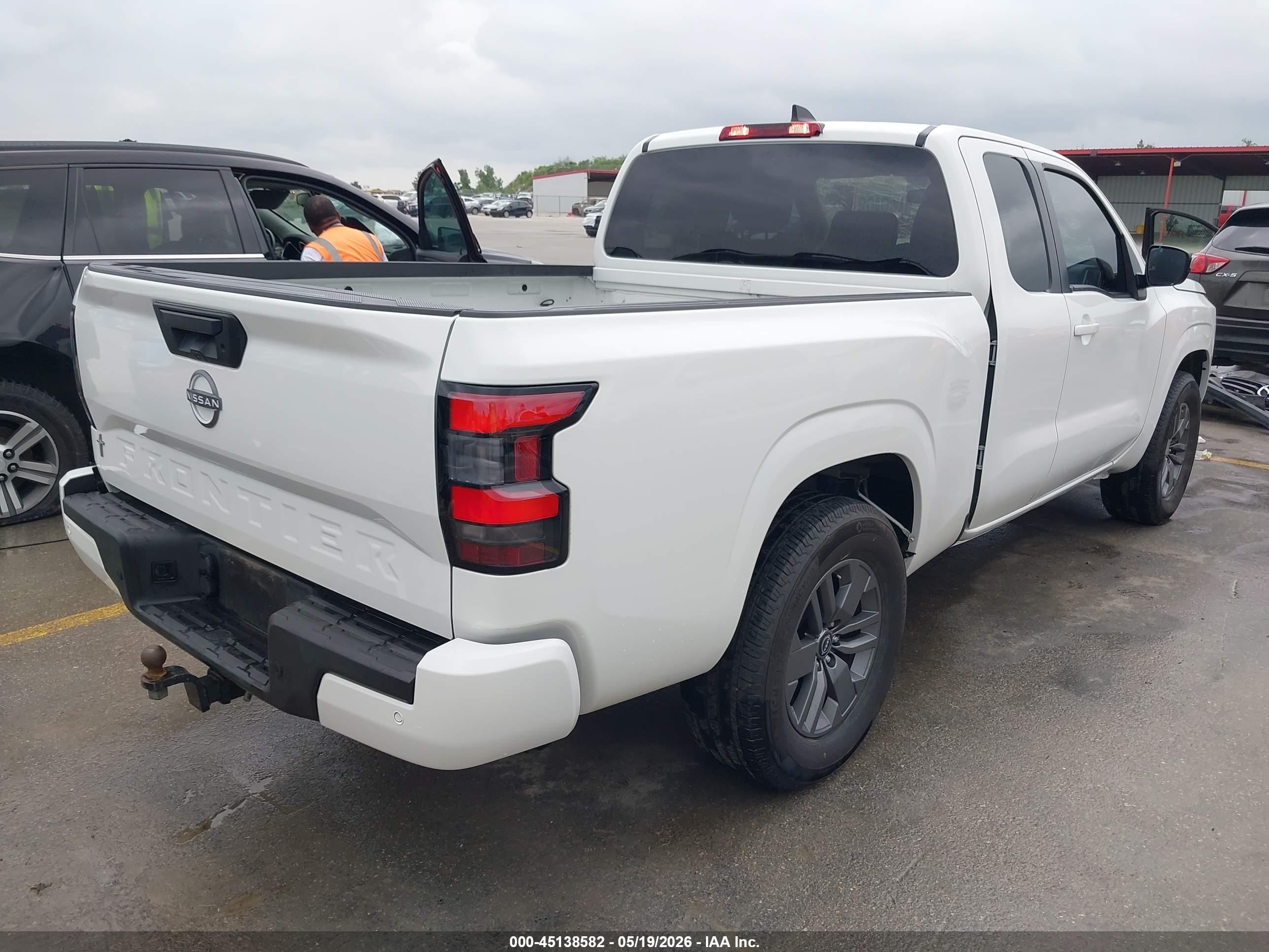 2025 Nissan Navara (frontier) VIN 1N6ED1CL5SN601560 IAAI salvage auction — Hail, Original (Texas), sold $16,700 on 2026-08-06 (photo 4)