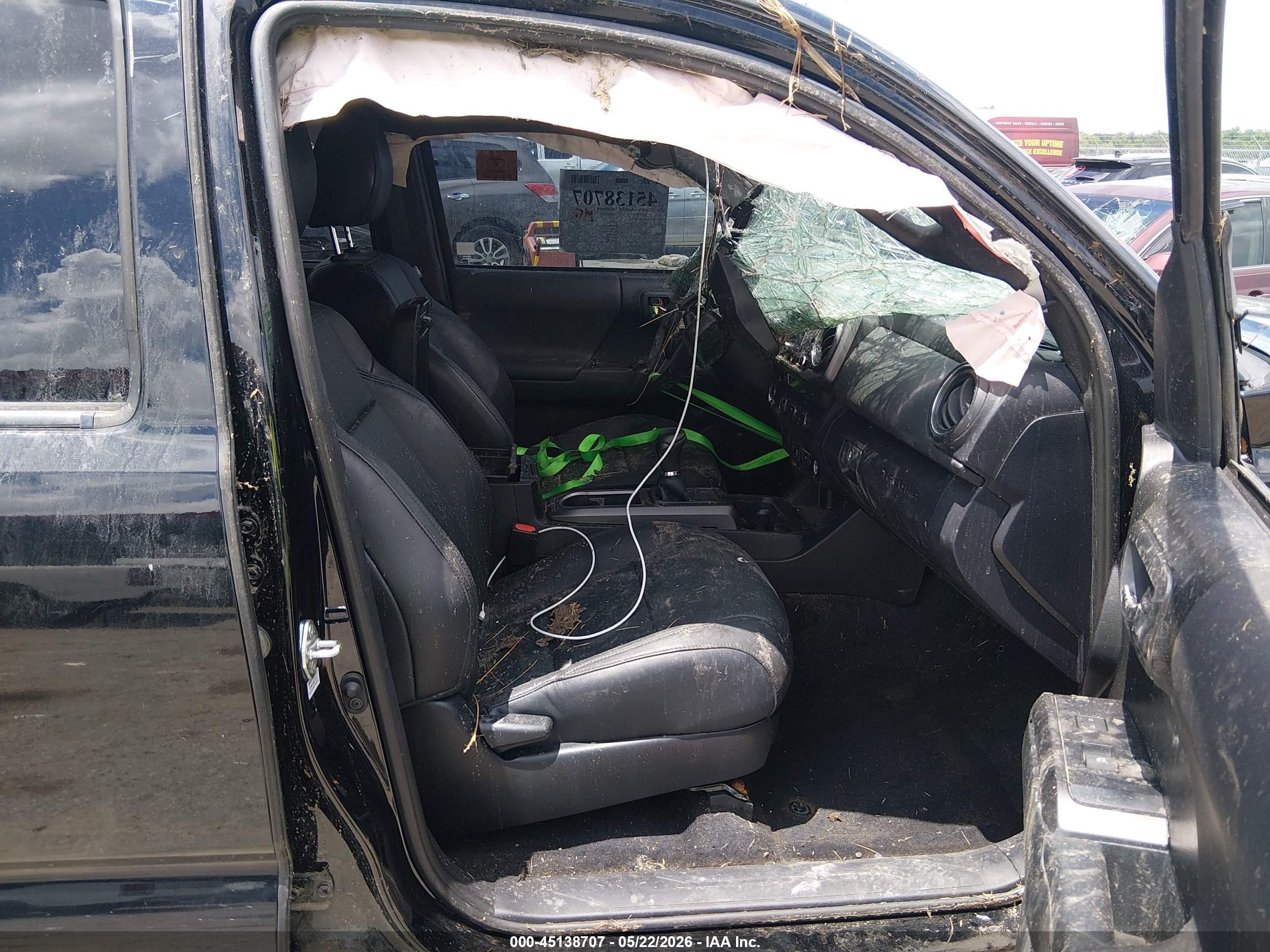 2021 Toyota Tacoma VIN 5TFAZ5CN3MX115638 IAAI salvage auction — Rollover, Salvage (Louisiana), sold $7,800 on 2026-09-08 (photo 5)