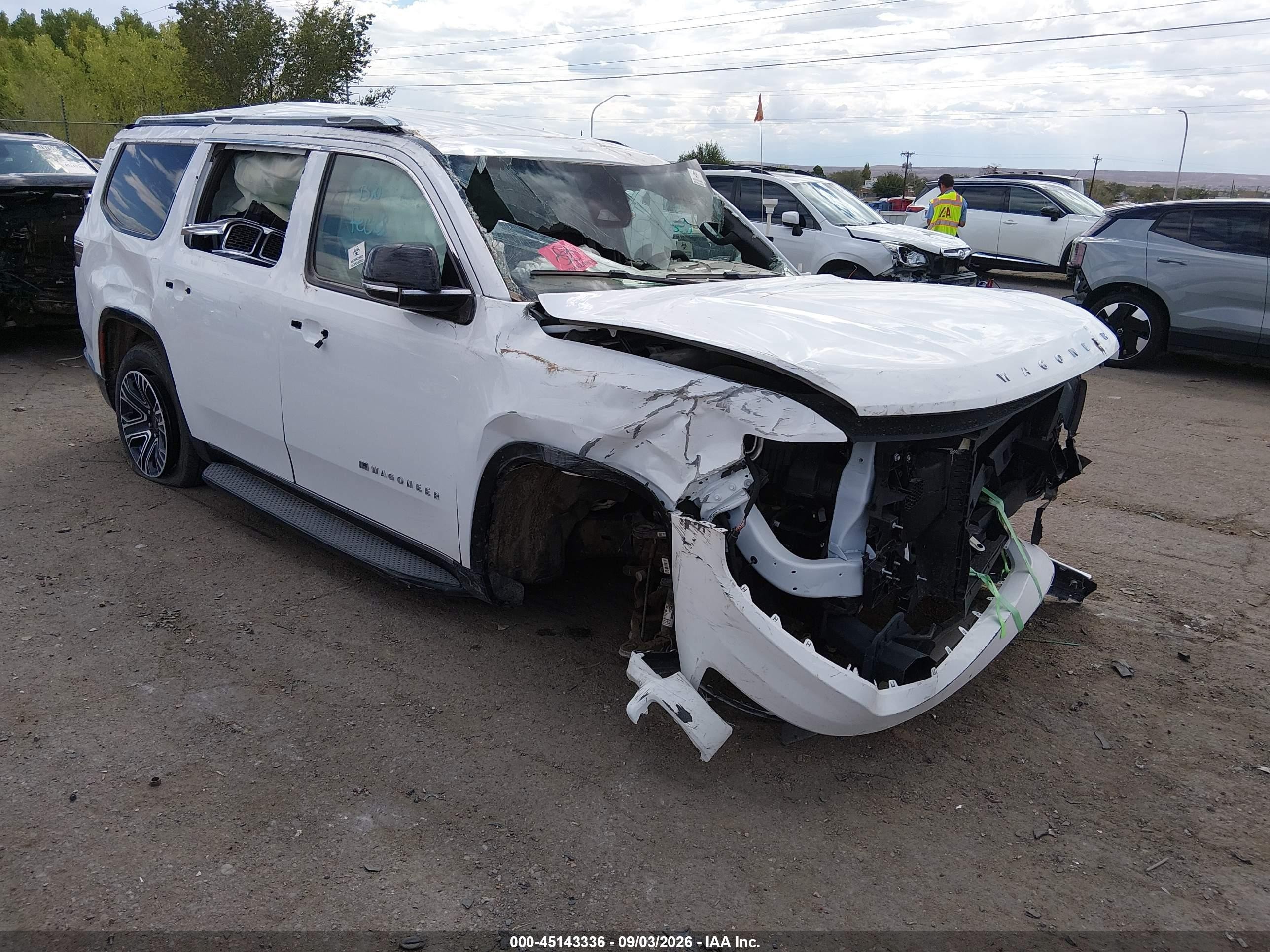 2025 Jeep Wagoneer VIN 1C4SJVBP1SS530224 — IAAI salvage auction photo