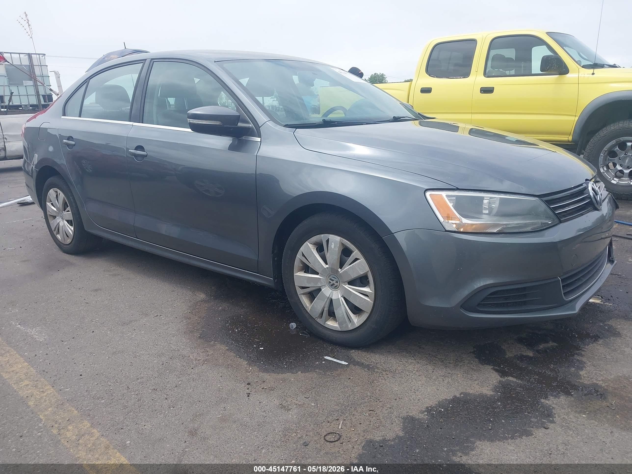 2013 Volkswagen Jetta VIN 3VWDX7AJ4DM305675 IAAI salvage auction — Unknown, Salvage (Utah), sold $325 on 2026-07-09 (photo 1)
