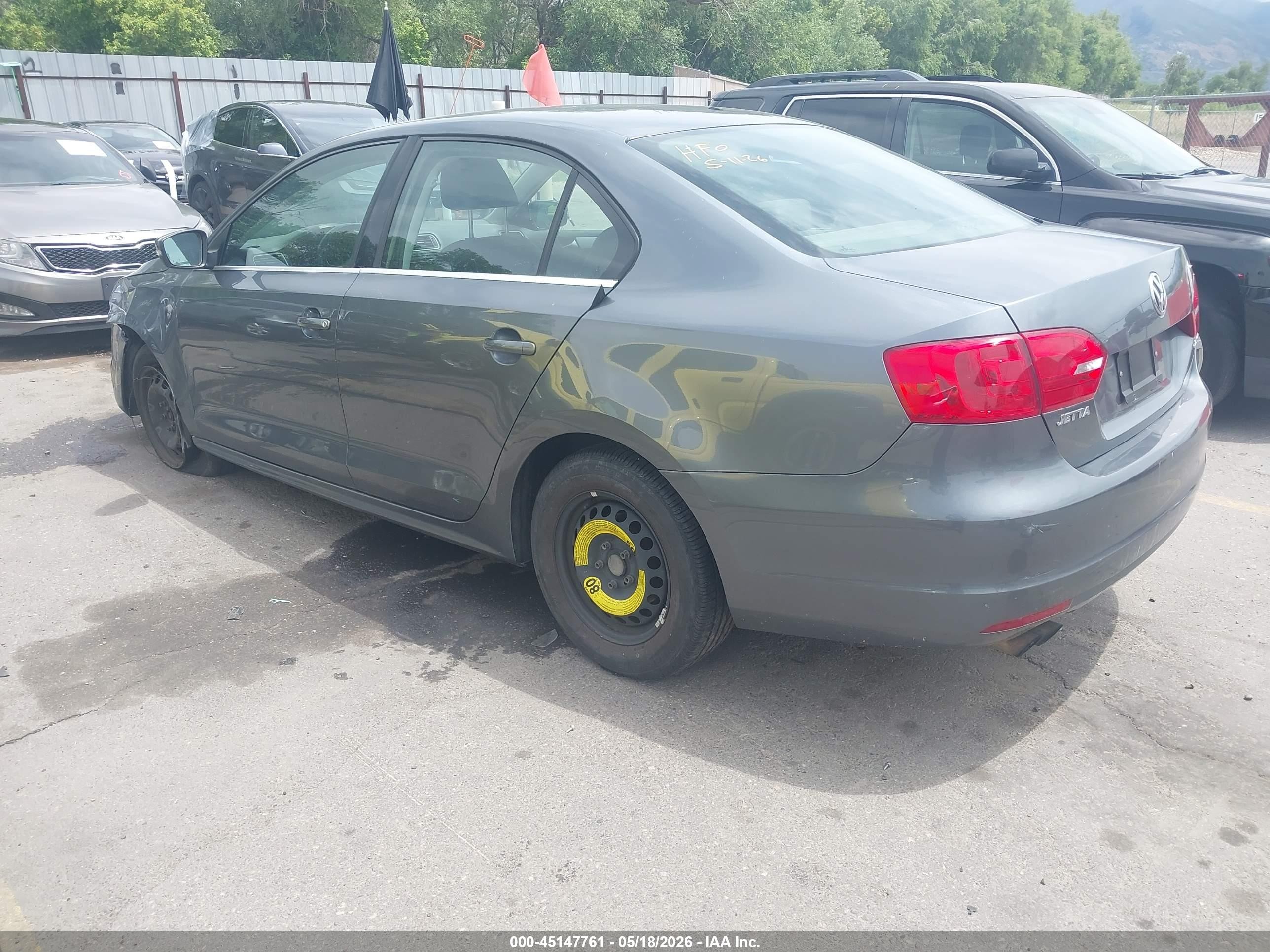 2013 Volkswagen Jetta VIN 3VWDX7AJ4DM305675 IAAI salvage auction — Unknown, Salvage (Utah), sold $325 on 2026-07-09 (photo 3)