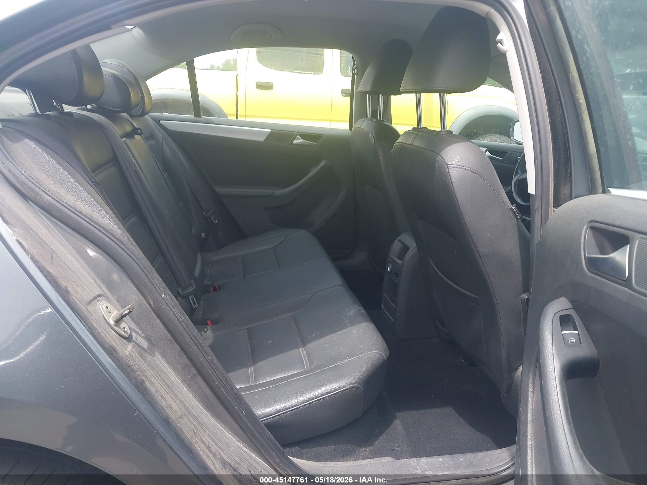 2013 Volkswagen Jetta VIN 3VWDX7AJ4DM305675 IAAI salvage auction — Unknown, Salvage (Utah), sold $325 on 2026-07-09 (photo 8)