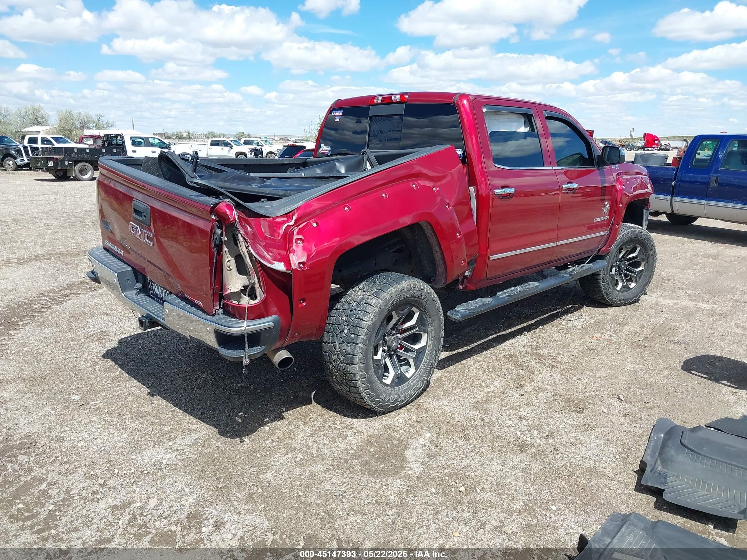 2018 GMC Sierra 1500 VIN 3GTU2NEC1JG299247 IAAI salvage auction — All Over, Salvage (Wyoming), sold $4,050 on 2026-09-16 (photo 4)