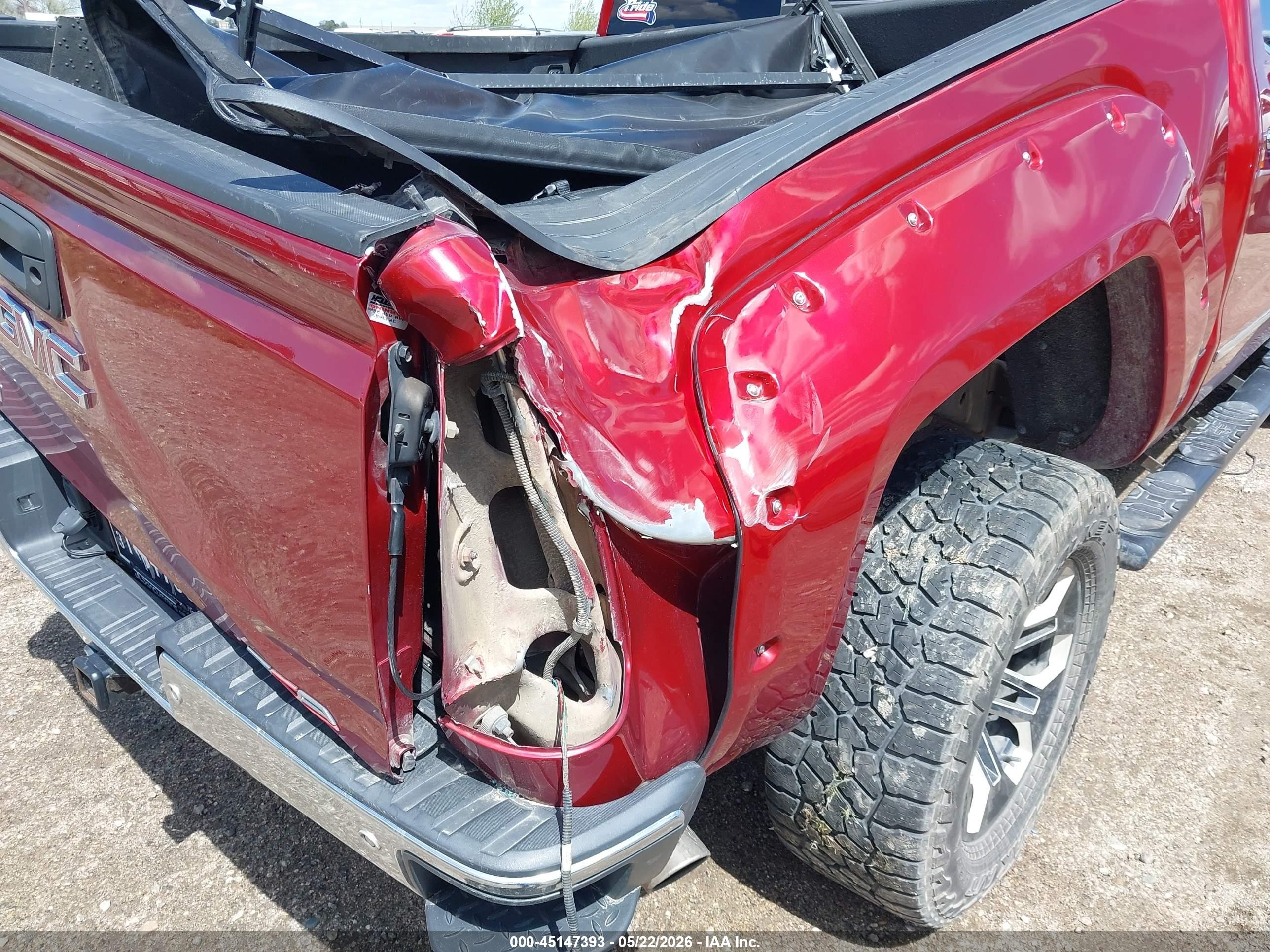 2018 GMC Sierra 1500 VIN 3GTU2NEC1JG299247 IAAI salvage auction — All Over, Salvage (Wyoming), sold $4,050 on 2026-09-16 (photo 6)