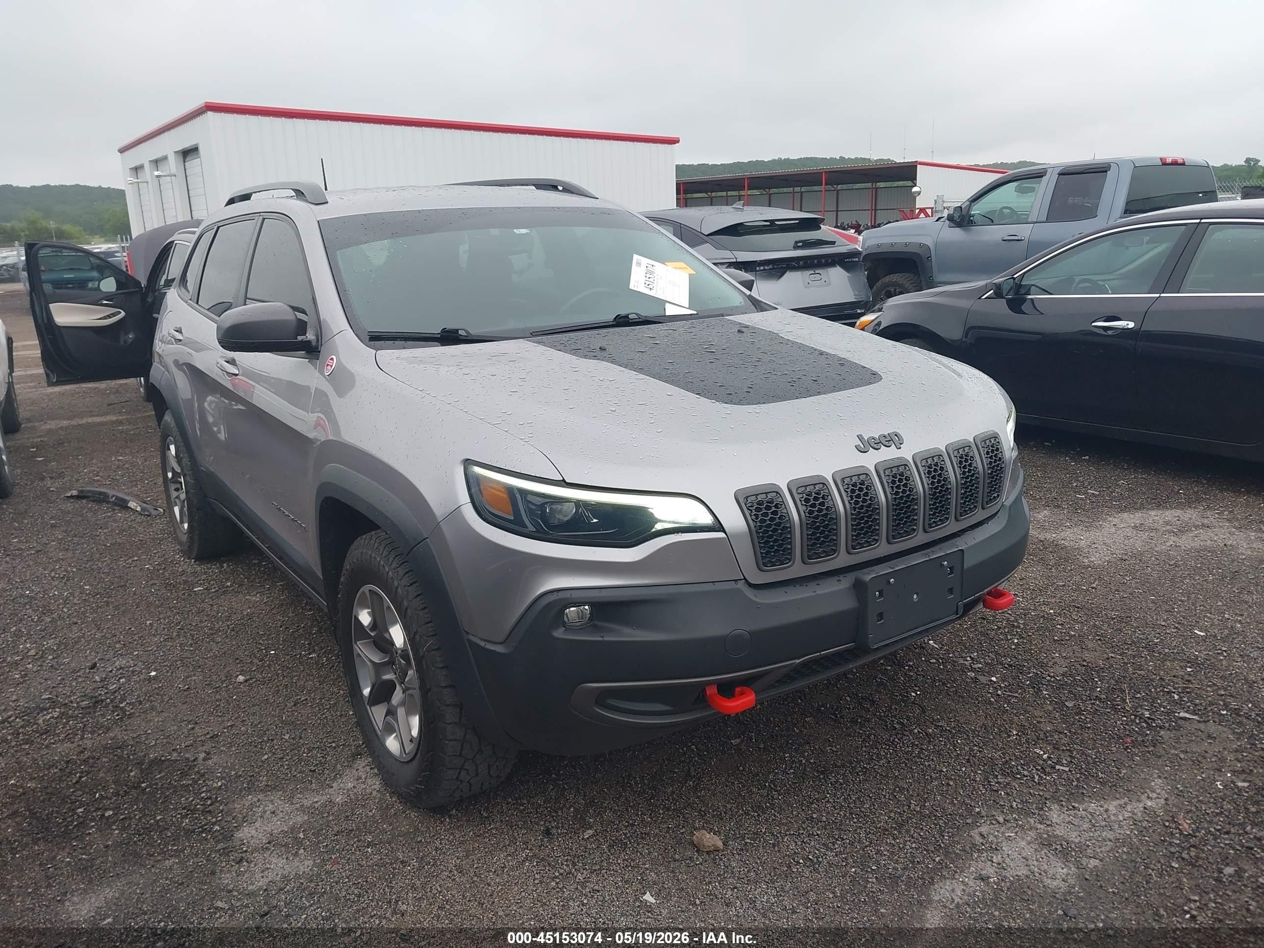2019 Jeep Cherokee VIN 1C4PJMBX3KD440769 IAAI salvage auction — Hail, Clear (Oklahoma), sold $4,500 on 2026-10-06 (photo 1)