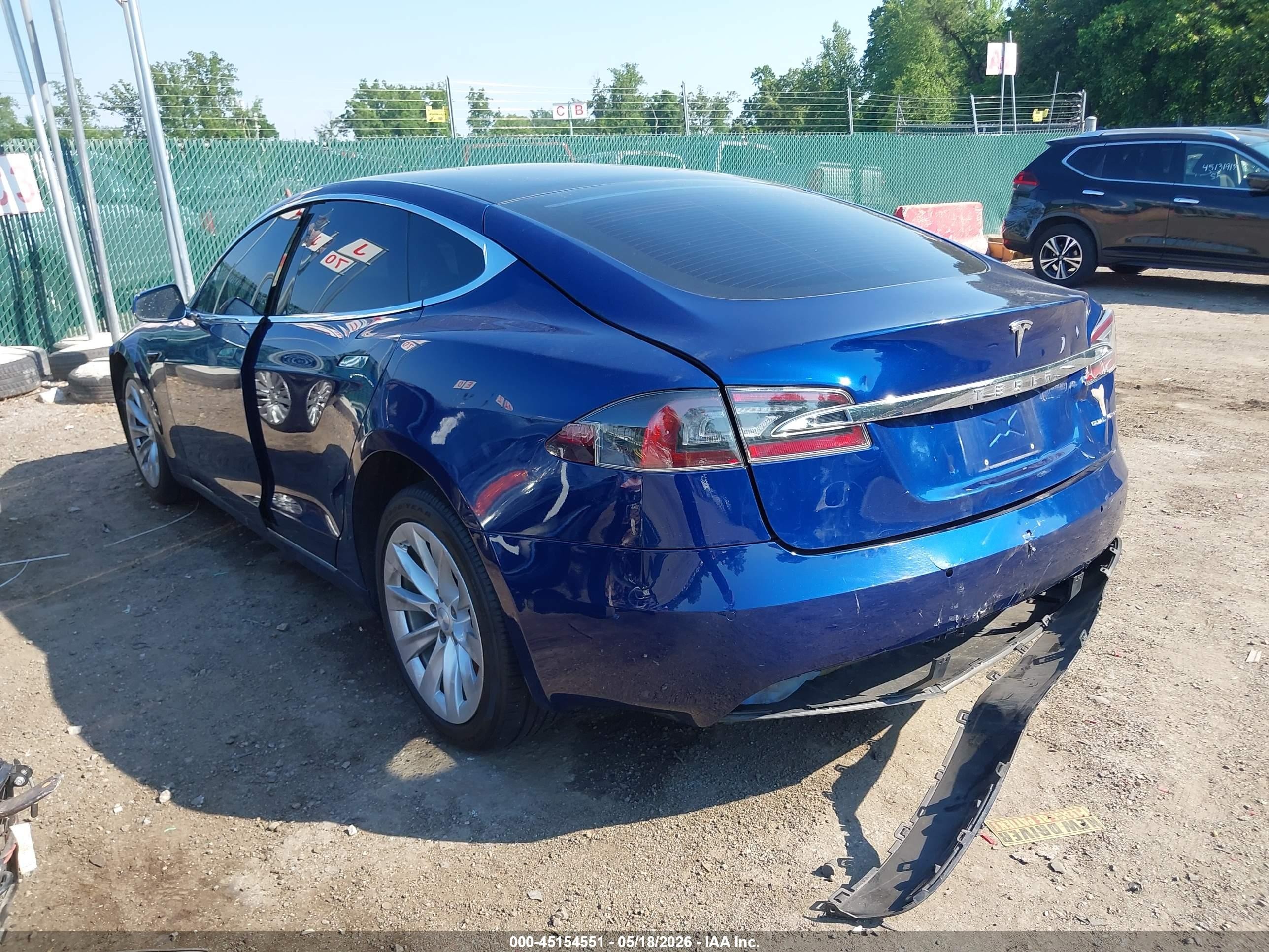 2020 Tesla Model s VIN 5YJSA1E21LF385113 IAAI salvage auction — Front & Rear, Salvage - Greater Than 75% (Maryland), sold $7,300 on 2026-09-05 (photo 3)