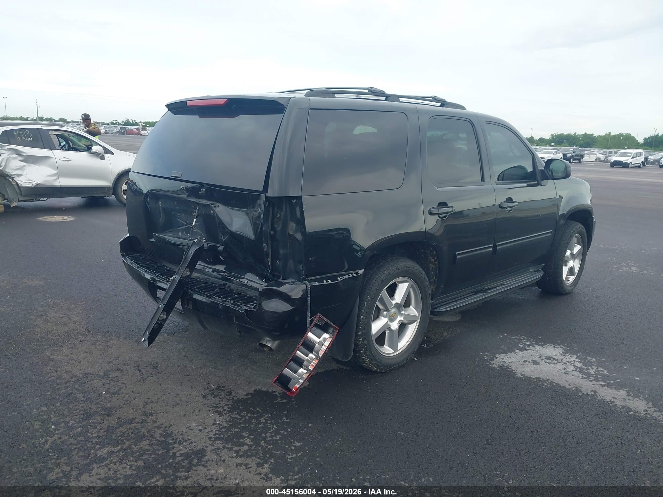 2013 Chevrolet Tahoe VIN 1GNSCAE06DR280949 IAAI salvage auction — Front End, Salvage (Illinois), sold $1,150 on 2026-07-11 (photo 4)