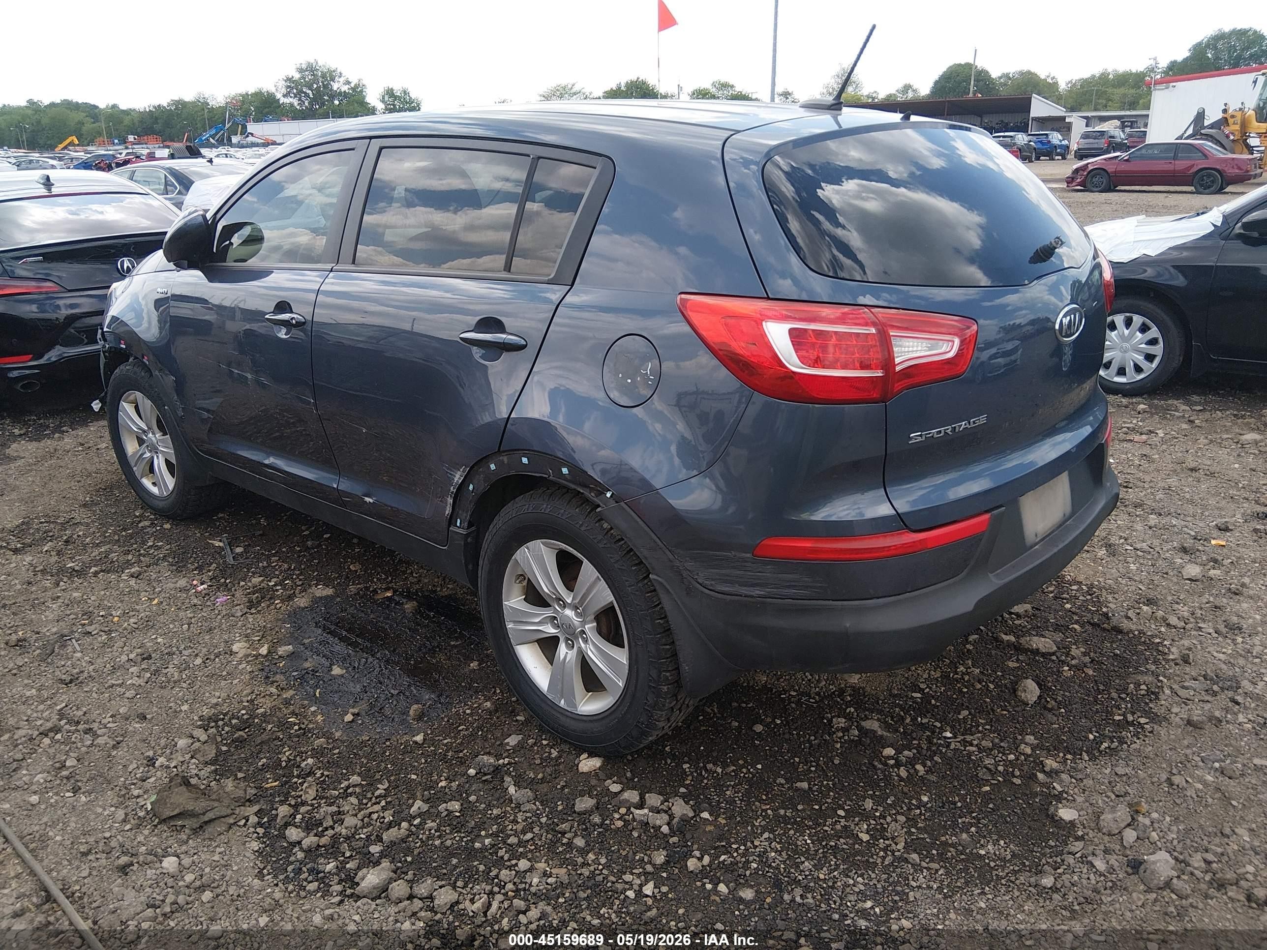 2012 Kia Sportage VIN KNDPBCA23C7310388 IAAI salvage auction — Side, Salvage (West Virginia), sold $1,650 on 2026-07-10 (photo 3)