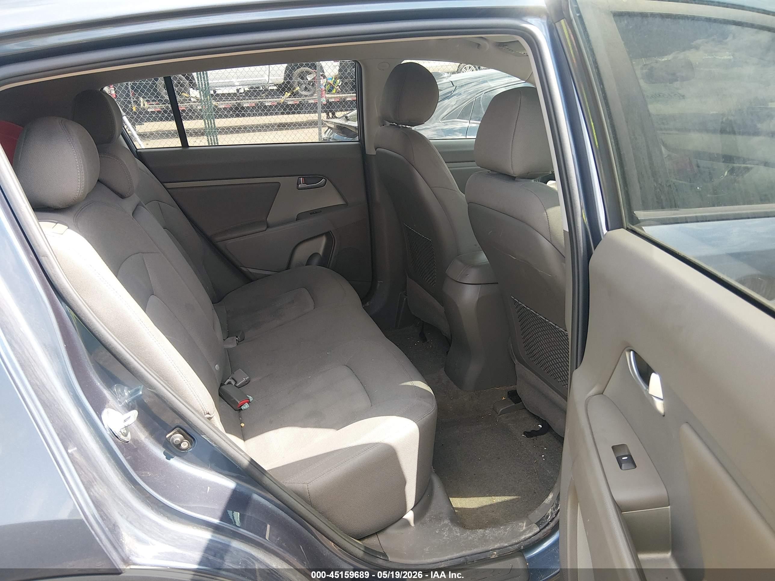 2012 Kia Sportage VIN KNDPBCA23C7310388 IAAI salvage auction — Side, Salvage (West Virginia), sold $1,650 on 2026-07-10 (photo 8)