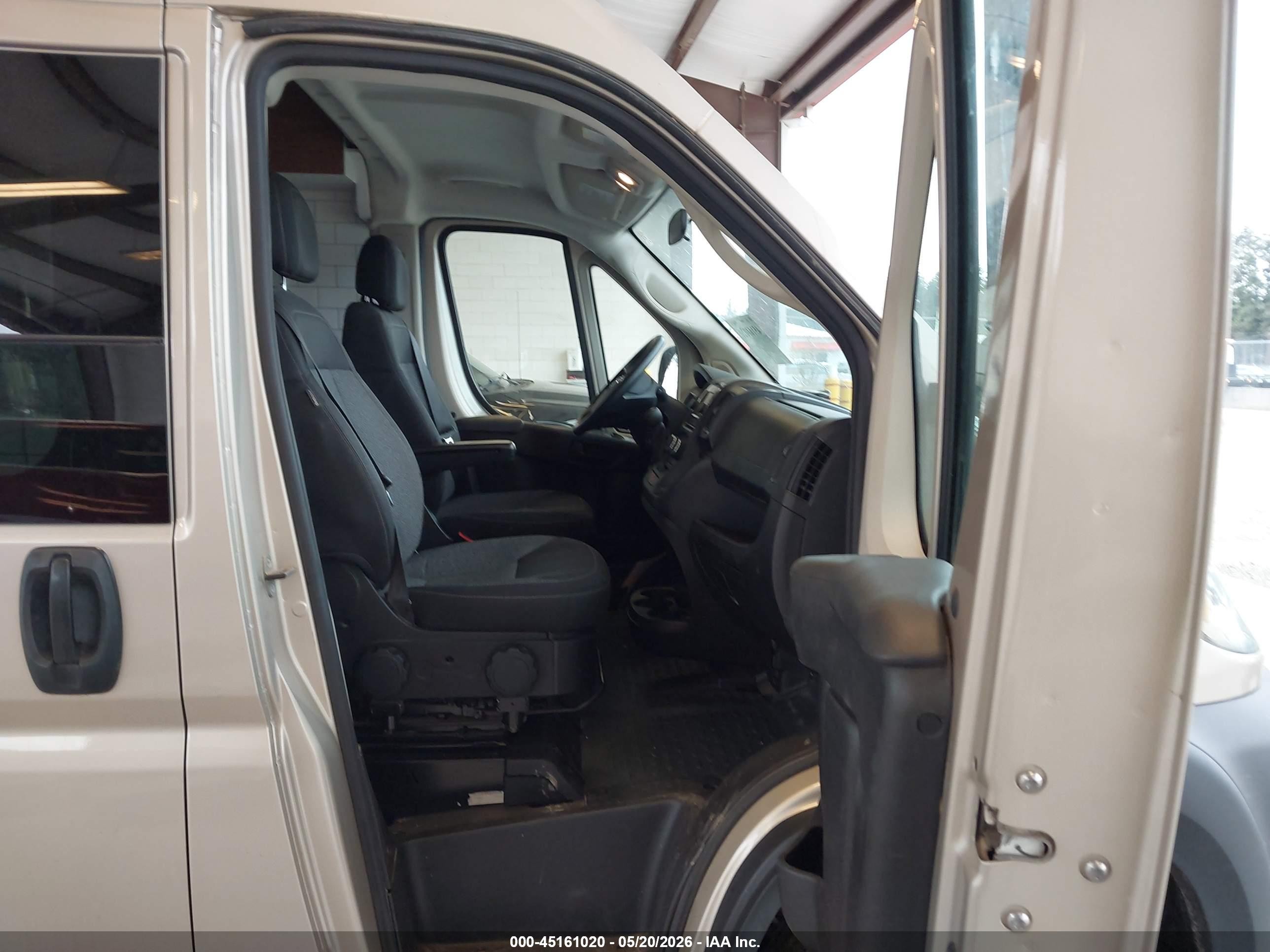 2021 Ram ProMaster 2500 VIN 3C6LRVDG2ME539313 IAAI salvage auction — Rear End, Bill Of Sale (Washington), sold $8,100 on 2026-08-12 (photo 5)