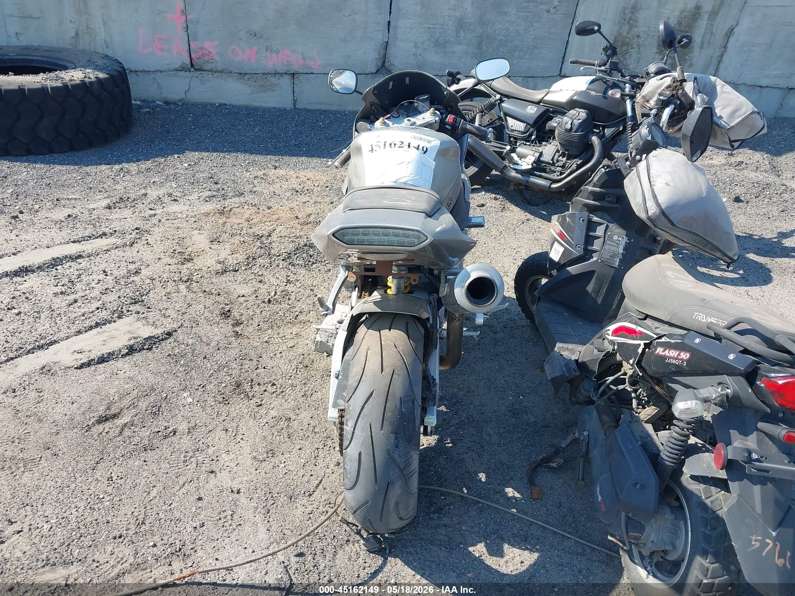 2002 Yamaha YZFR1 VIN JYARN10E52A005665 IAAI salvage auction — Front End, Salvage (Idaho), sold $625 on 2026-06-23 (photo 6)