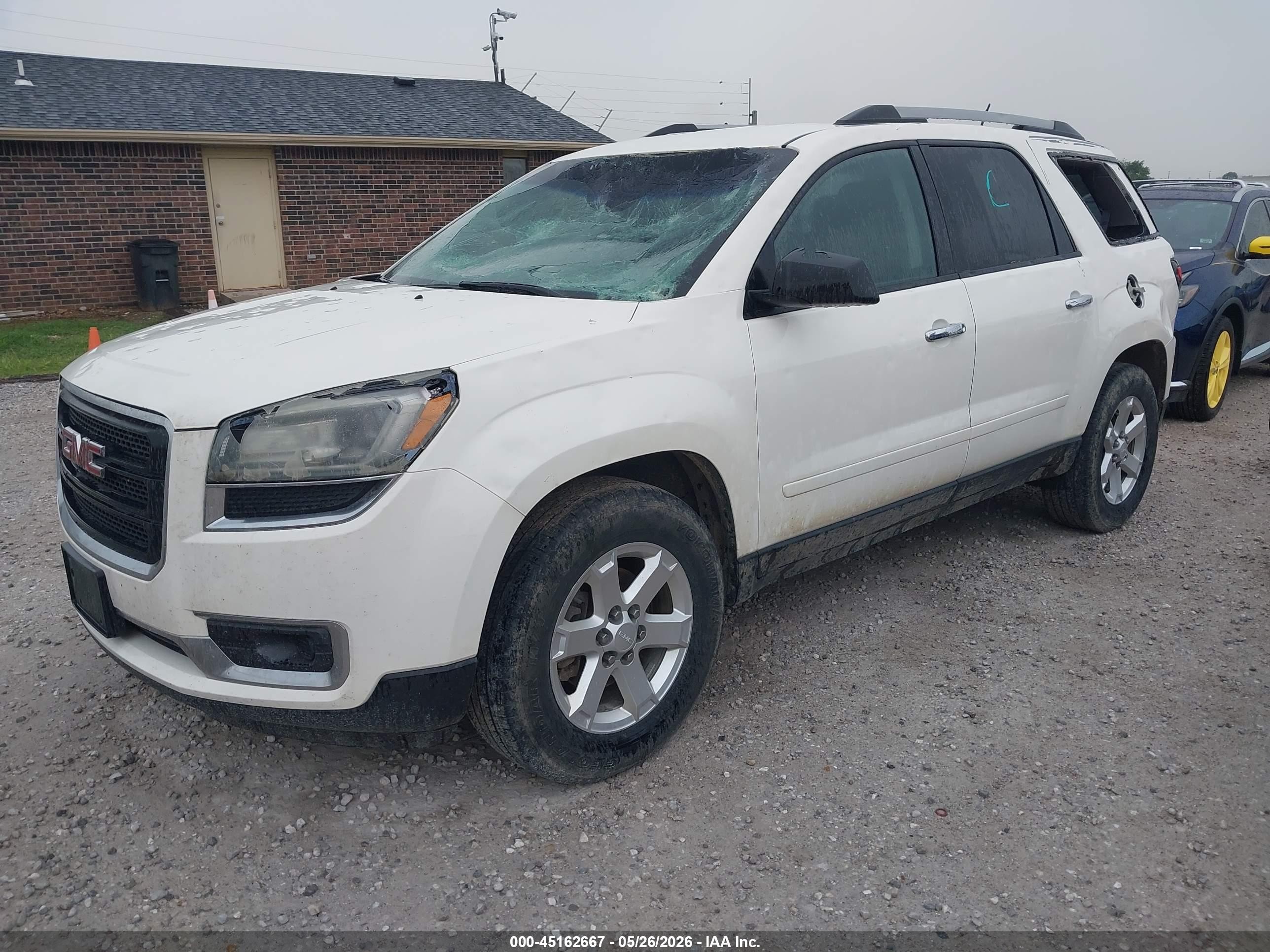 2015 GMC Acadia VIN 1GKKRPKD2FJ222182 IAAI salvage auction — Hail, Salvage (Missouri), sold $900 on 2026-10-12 (photo 2)