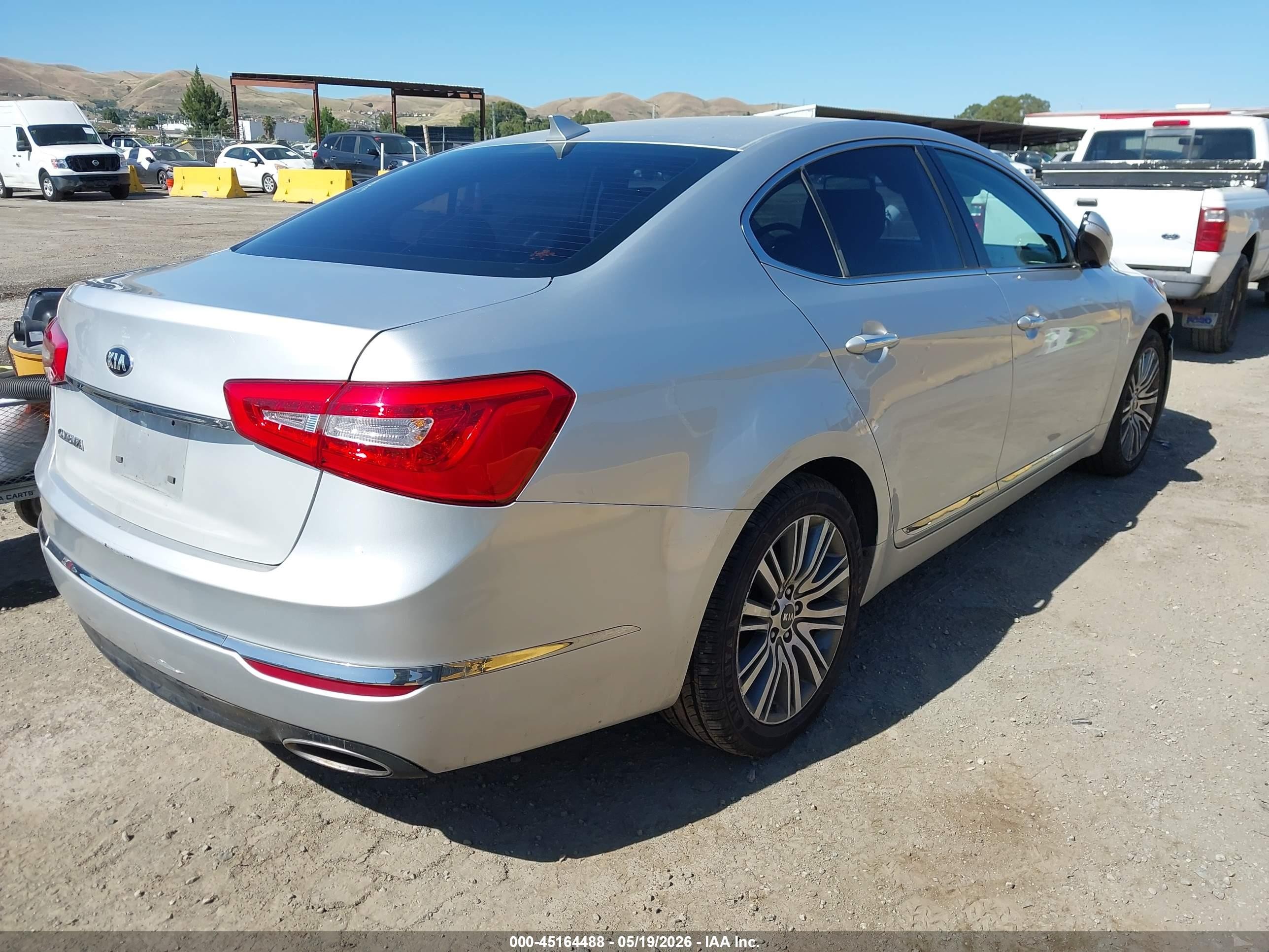 2016 Kia Cadenza VIN KNALN4D77G5215429 IAAI salvage auction — Front End, Salvage (California), sold $1,000 on 2026-07-09 (photo 4)