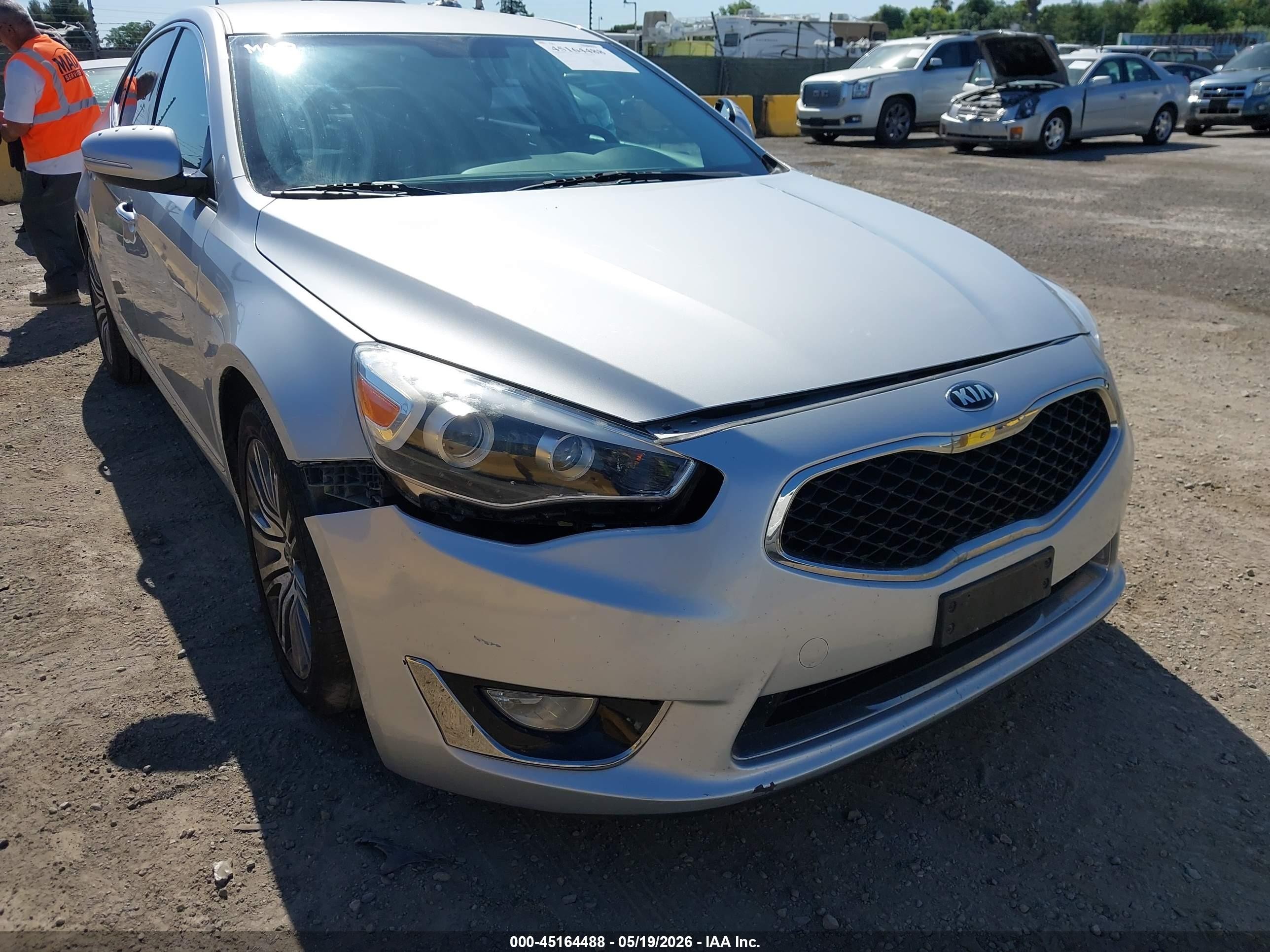 2016 Kia Cadenza VIN KNALN4D77G5215429 IAAI salvage auction — Front End, Salvage (California), sold $1,000 on 2026-07-09 (photo 6)