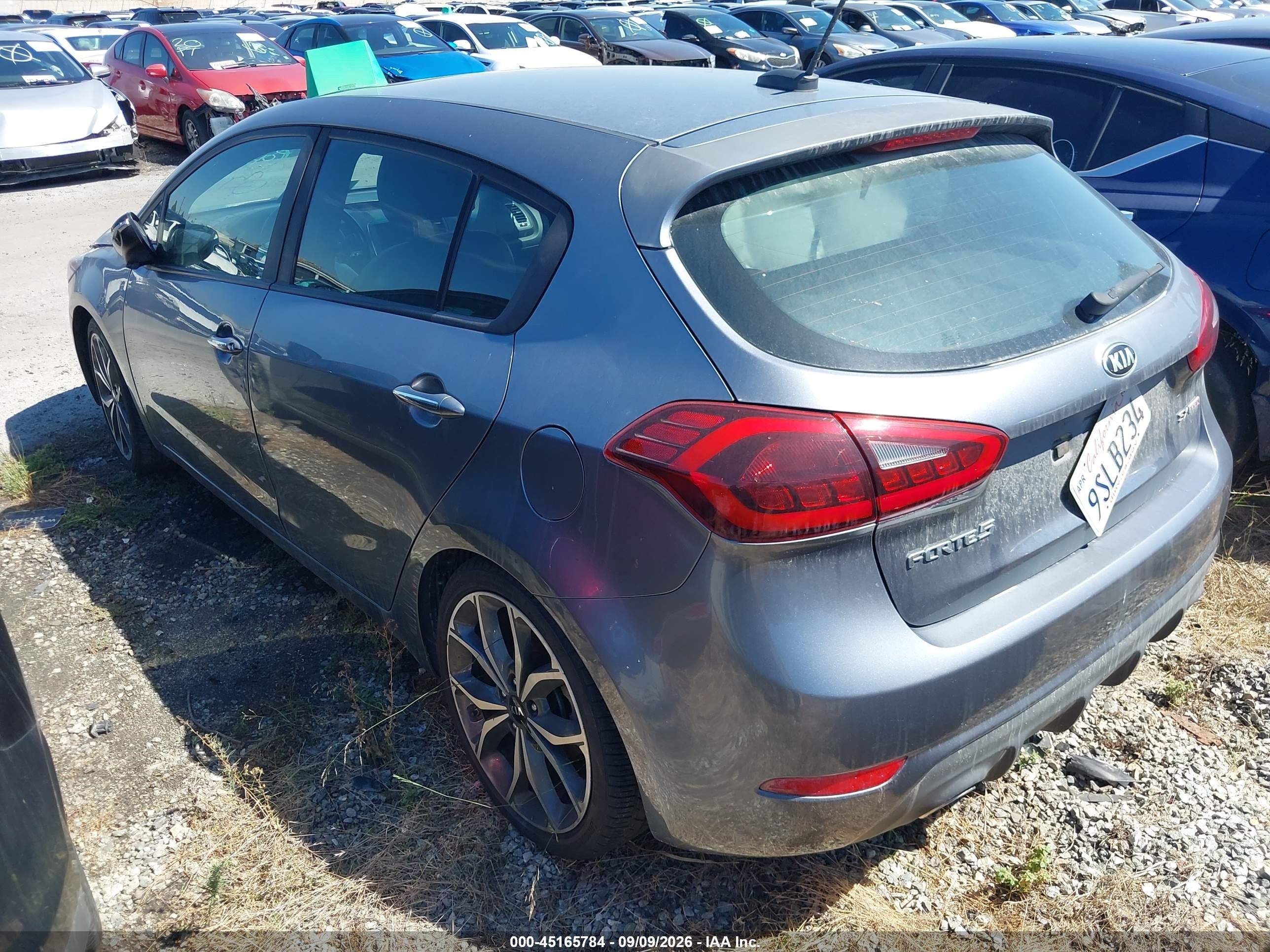 2018 Kia Forte VIN 3KPFN5A31JE231936 IAAI salvage auction — Unknown, Salvage Certificate (California), sold $1,700 on 2026-09-11 (photo 3)