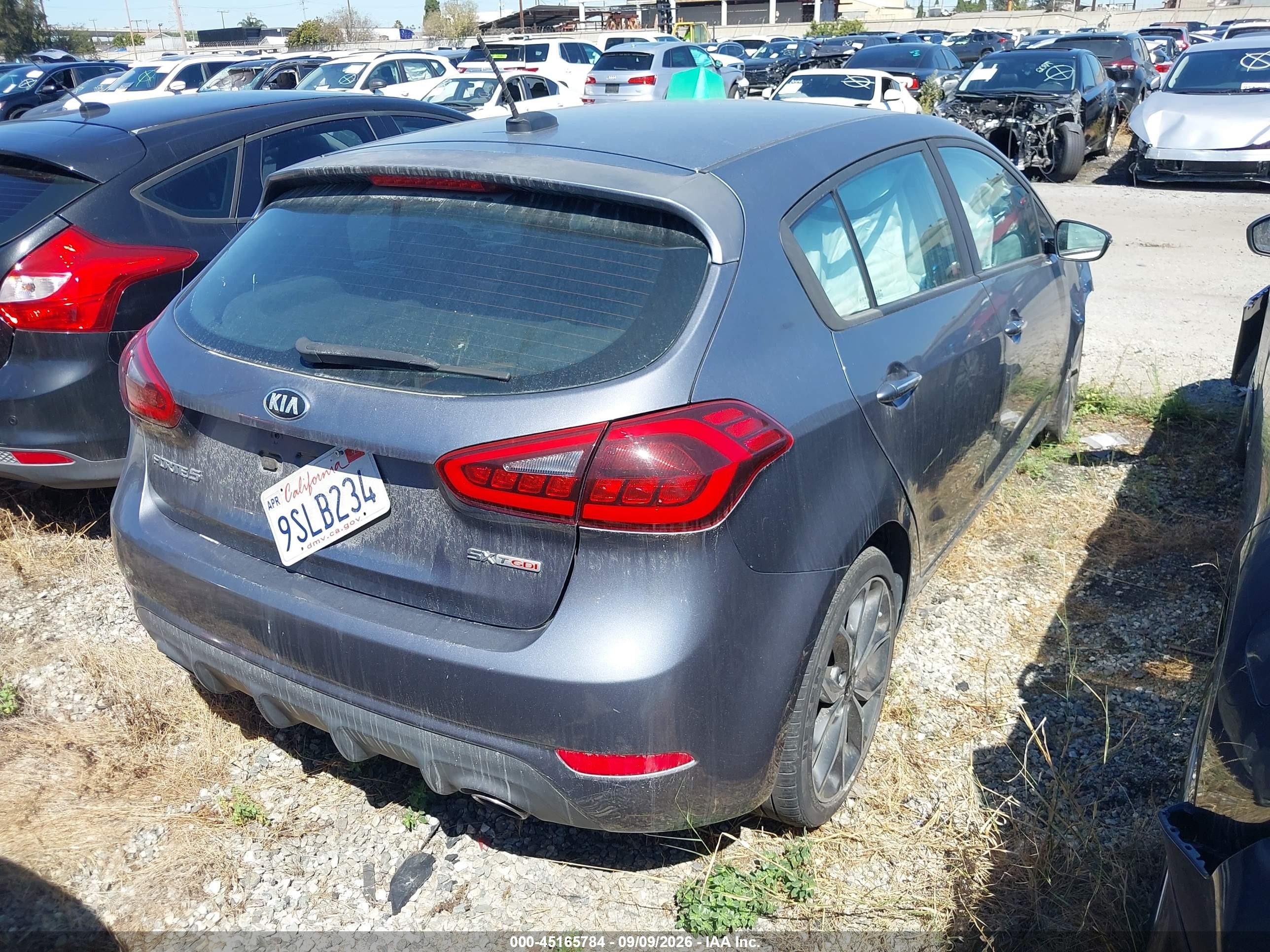 2018 Kia Forte VIN 3KPFN5A31JE231936 IAAI salvage auction — Unknown, Salvage Certificate (California), sold $1,700 on 2026-09-11 (photo 4)