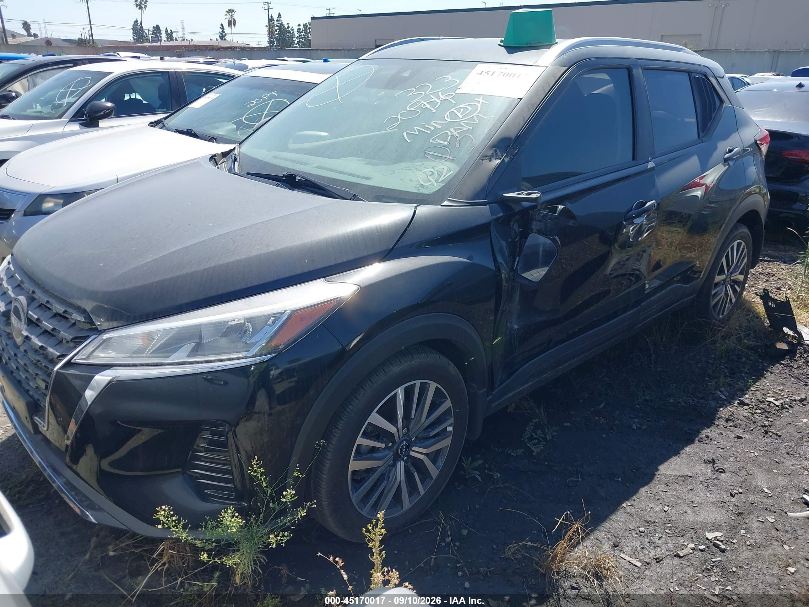 2024 Nissan Kicks VIN 3N1CP5CV0RL515452 IAAI salvage auction — Side, Salvage Certificate (California), sold $4,500 on 2026-09-12 (photo 2)