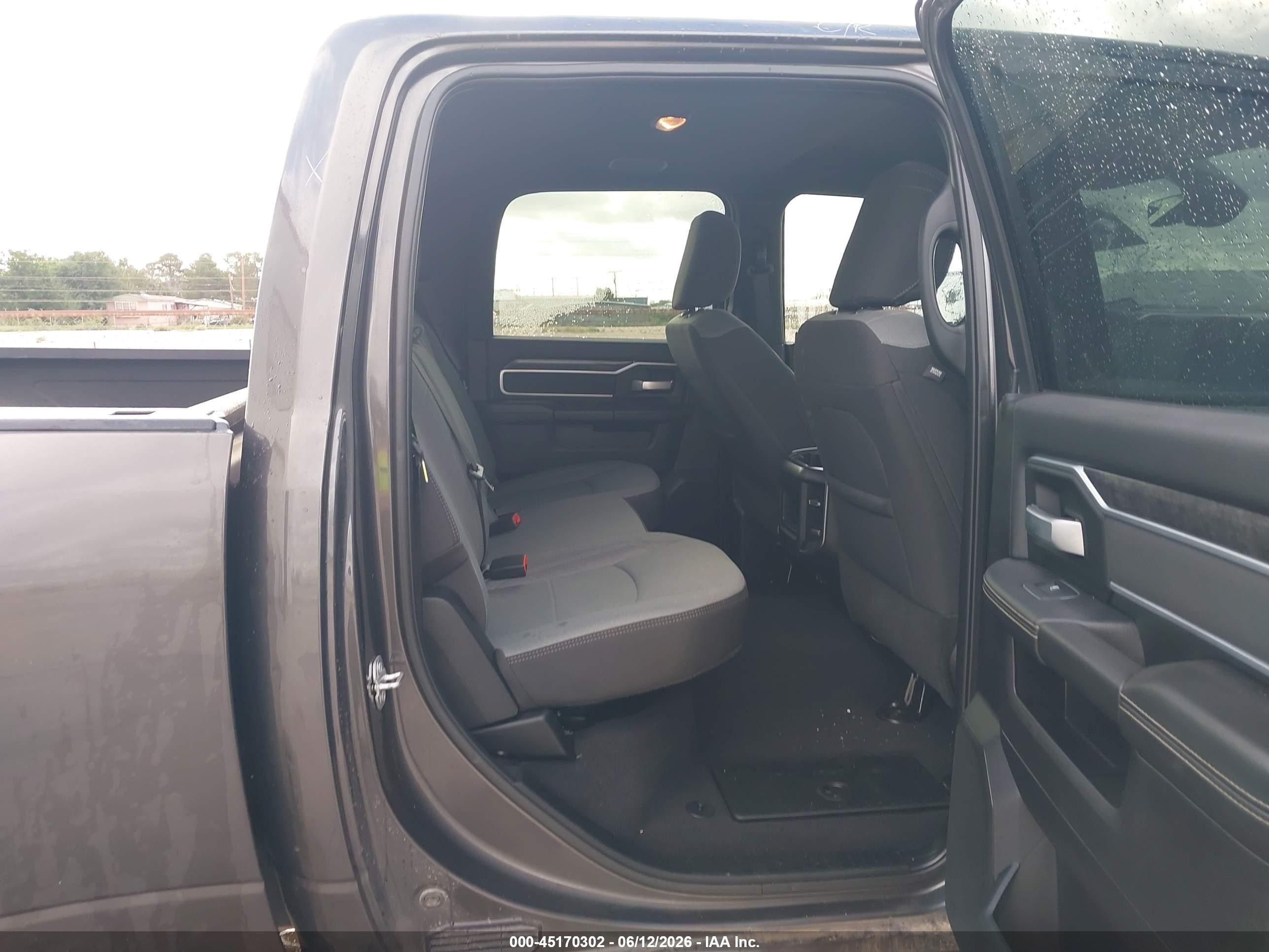 2024 Ram 3500 VIN 3C63RRHL9RG334016 IAAI salvage auction — Hail, Original (Texas), sold $36,150 on 2026-08-20 (photo 7)