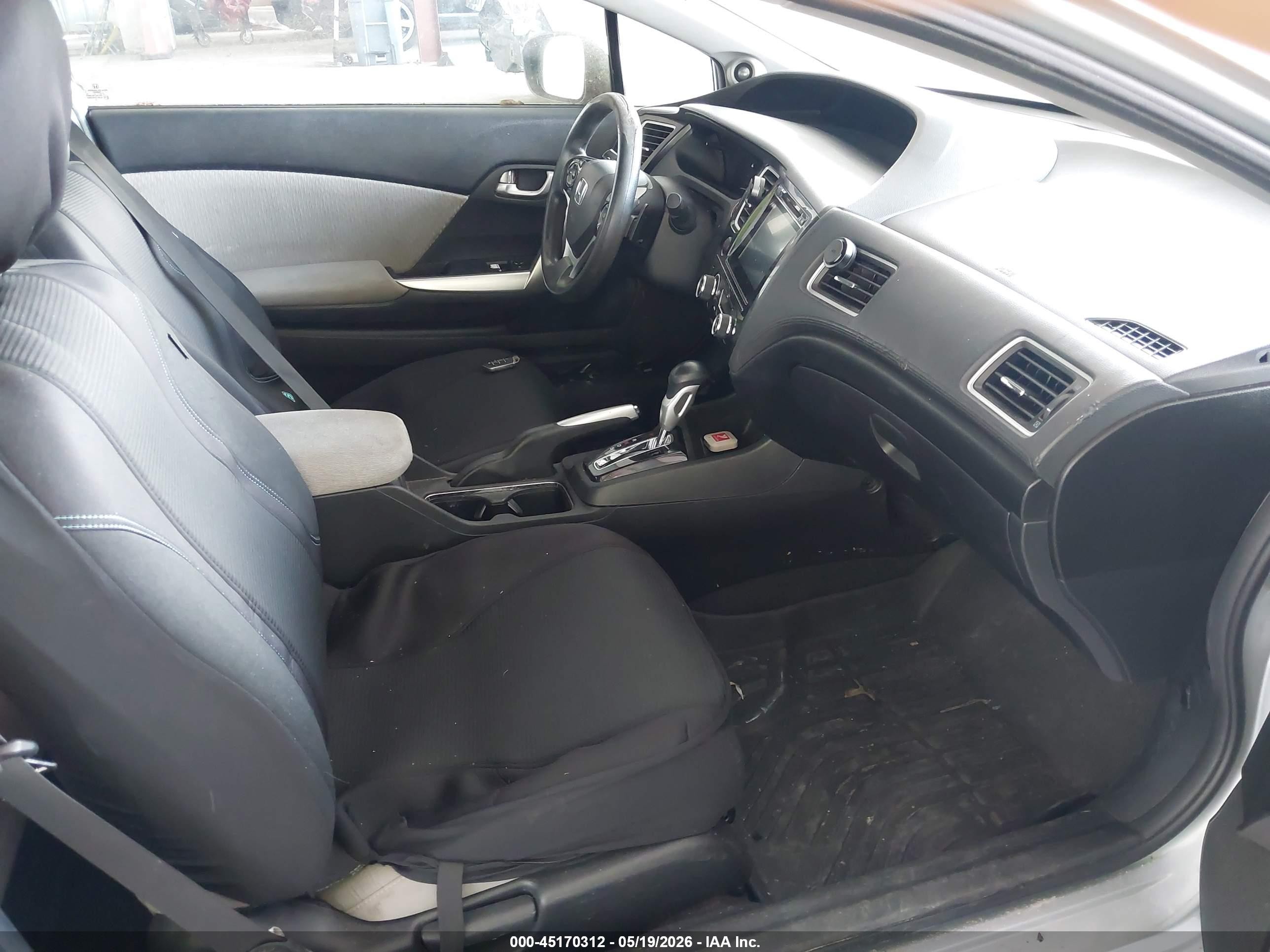 2015 Honda Civic VIN 2HGFG3B85FH525104 IAAI salvage auction — Transmission Damage, Clear (Florida), sold $650 on 2026-06-17 (photo 5)