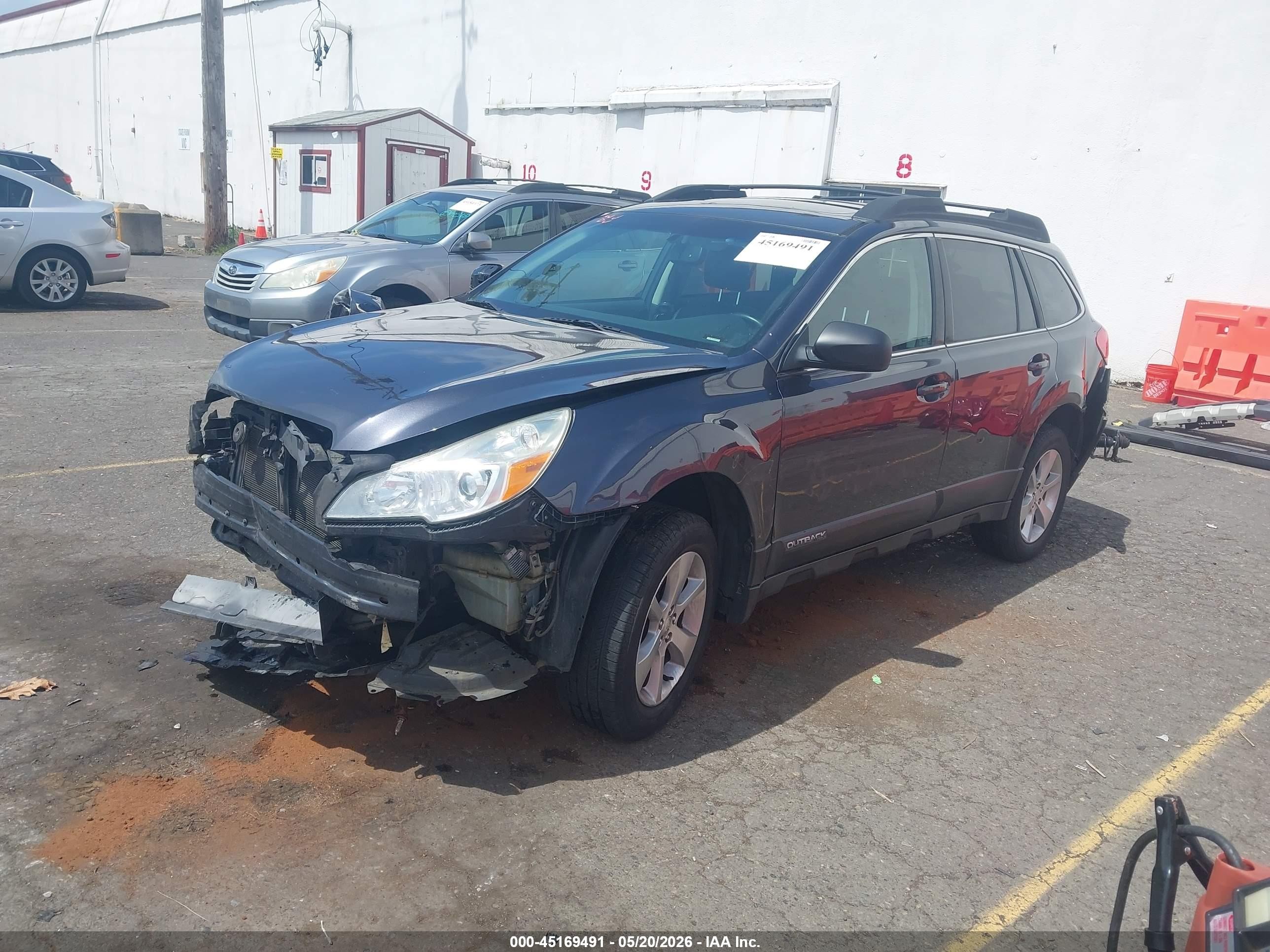 2013 Subaru Outback VIN 4S4BRBKCXD3279880 IAAI salvage auction — Unknown, Salvage (Oregon), sold $550 on 2026-07-09 (photo 2)