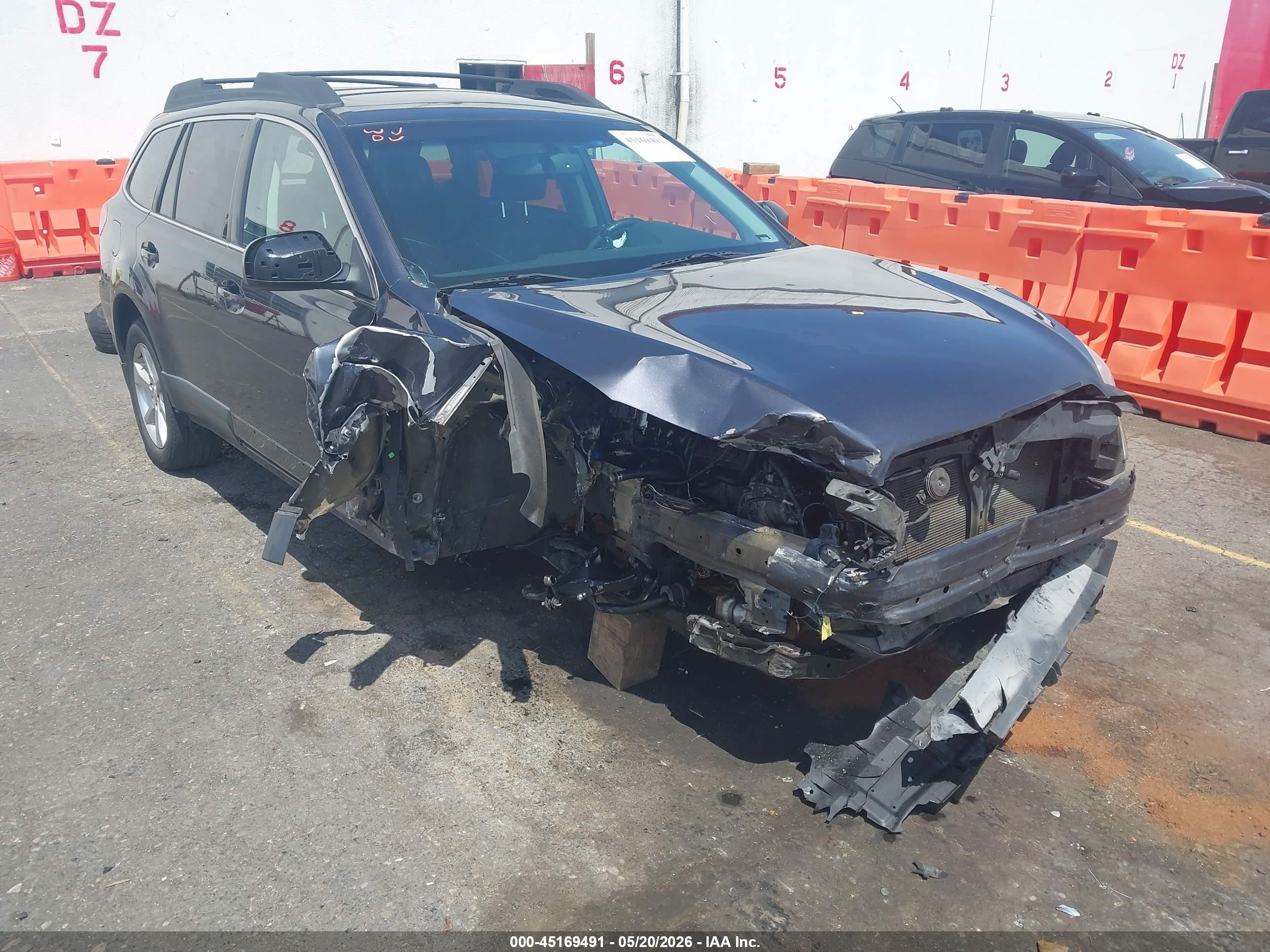 2013 Subaru Outback VIN 4S4BRBKCXD3279880 IAAI salvage auction — Unknown, Salvage (Oregon), sold $550 on 2026-07-09 (photo 6)