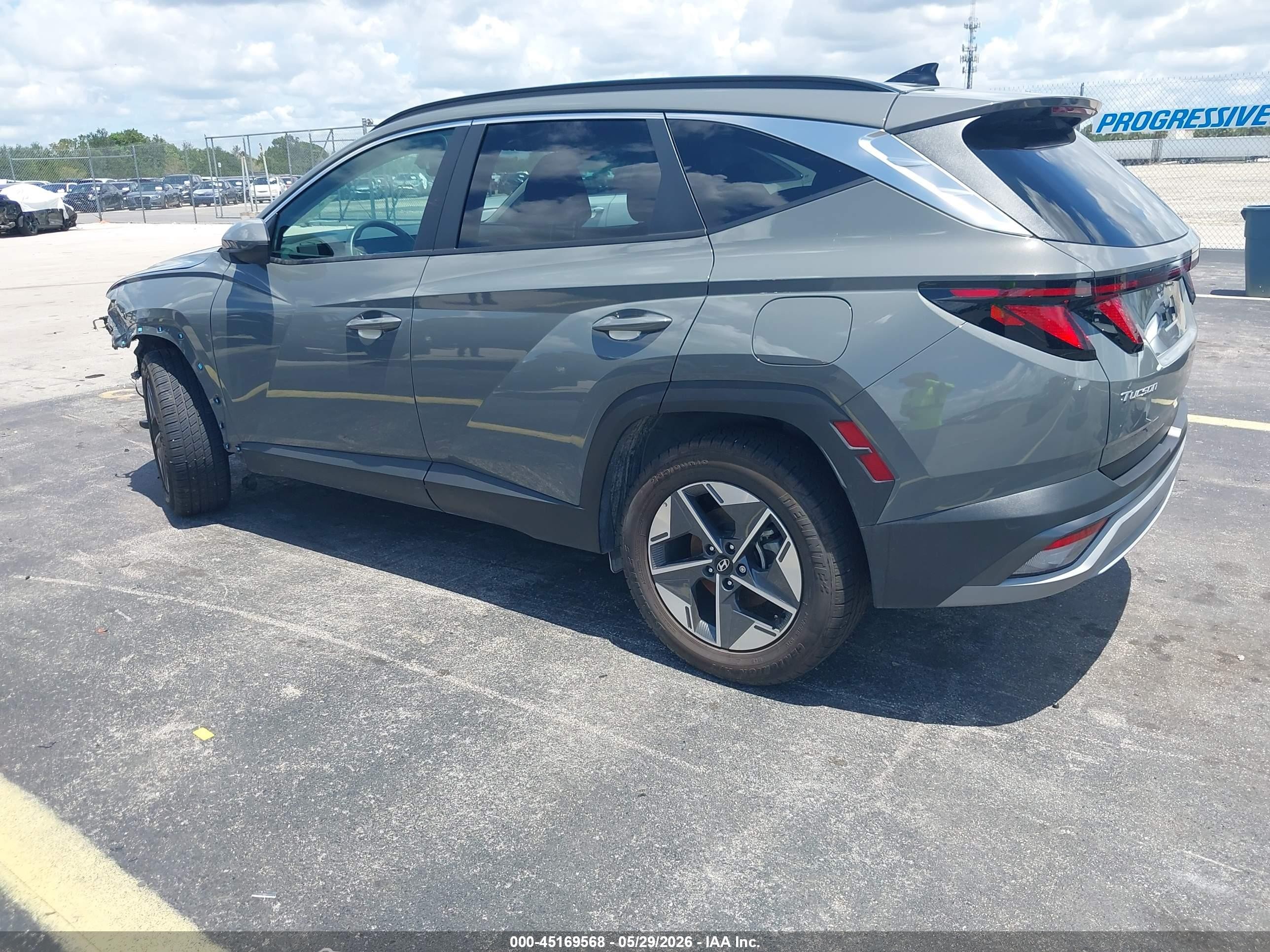 2025 Hyundai Tucson VIN 5NMJB3DE7SH474018 IAAI salvage auction — Unknown, Rebuildable (Florida), sold $8,000 on 2026-07-10 (photo 3)