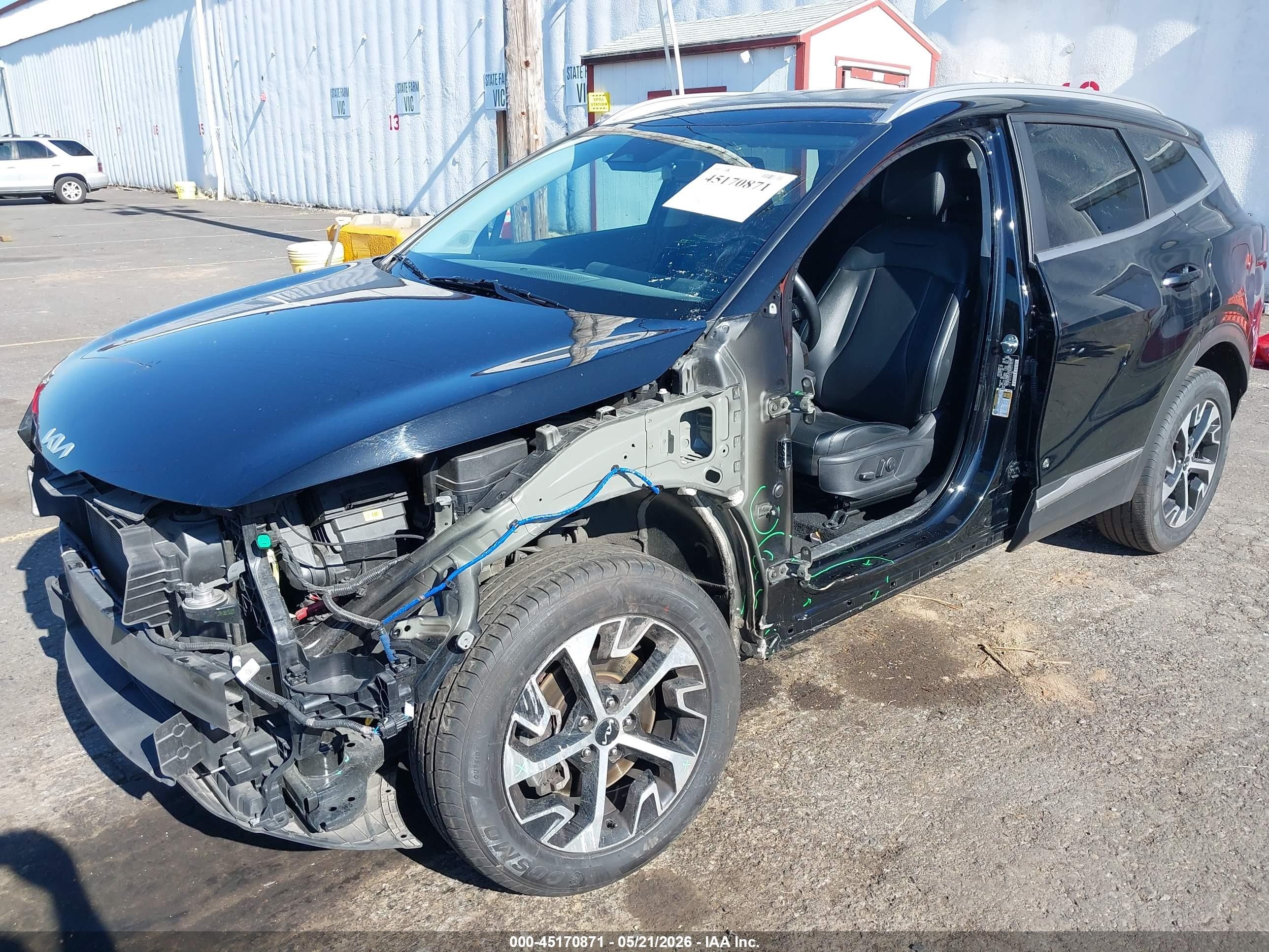 2024 Kia Sportage VIN 5XYK3CDF4RG179425 IAAI salvage auction — Side, Salvage (Oregon), sold $6,300 on 2026-07-09 (photo 6)
