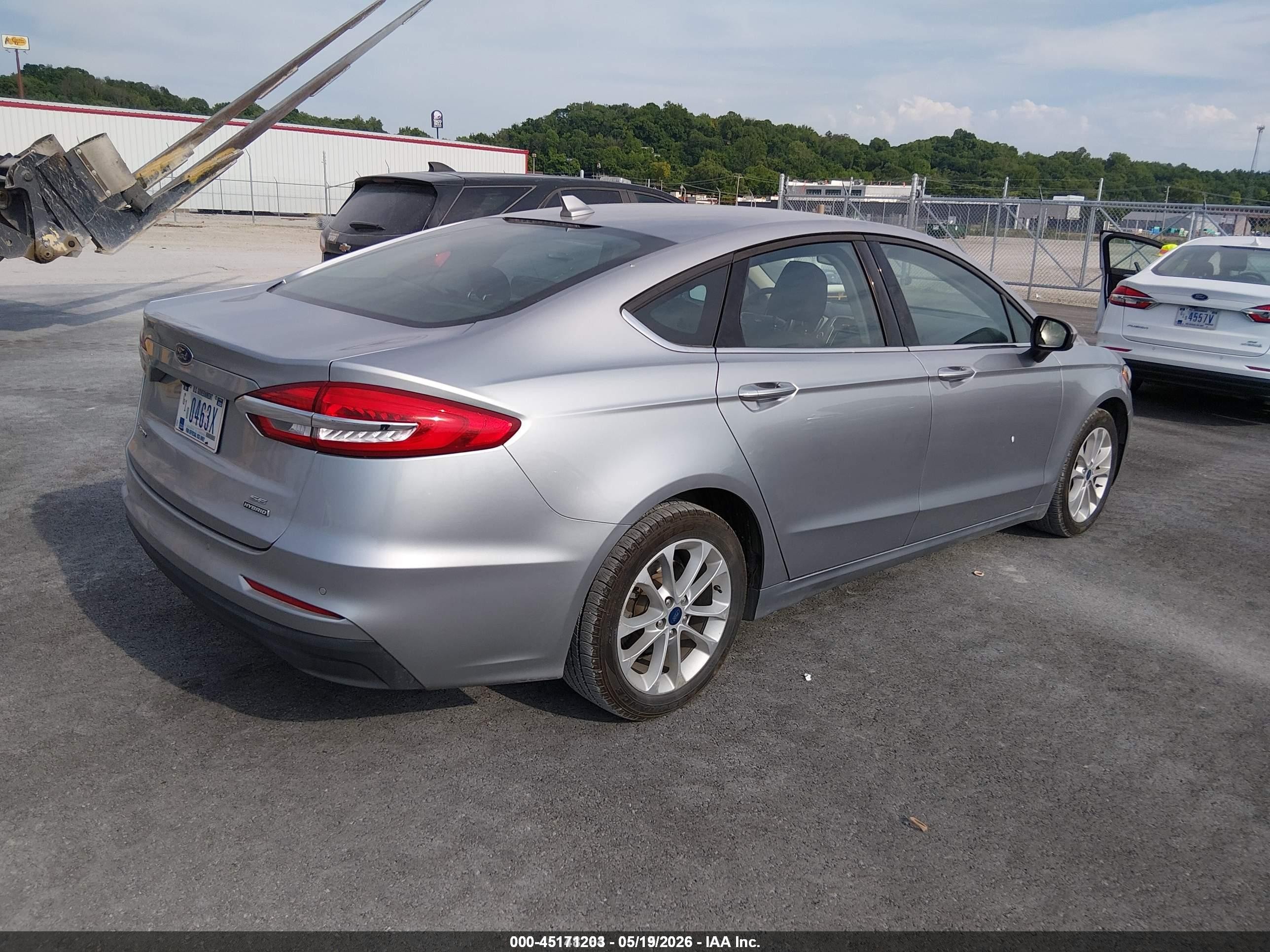 2020 Ford Fusion VIN 3FA6P0LU3LR197017 IAAI salvage auction — Side, Sf97 (Washington), sold $11,100 on 2026-07-09 (photo 4)