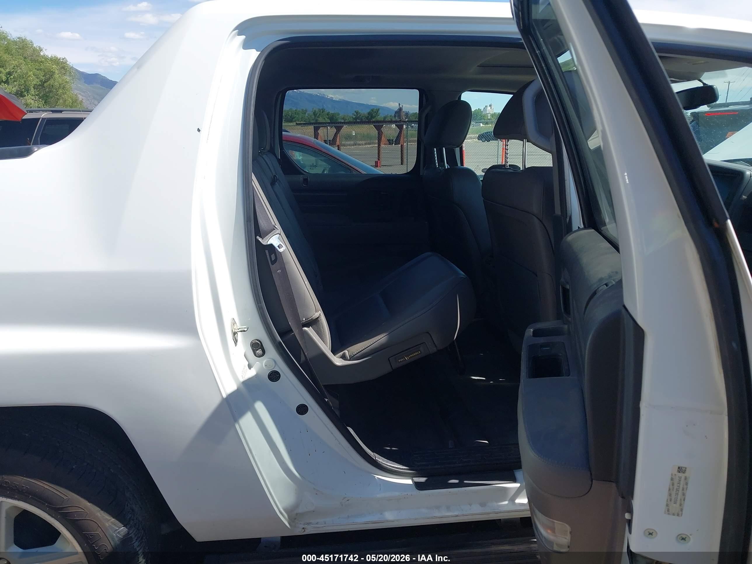 2013 Honda Ridgeline VIN 5FPYK1F58DB010599 IAAI salvage auction — Front End, Salvage (Utah), sold $450 on 2026-07-02 (photo 8)
