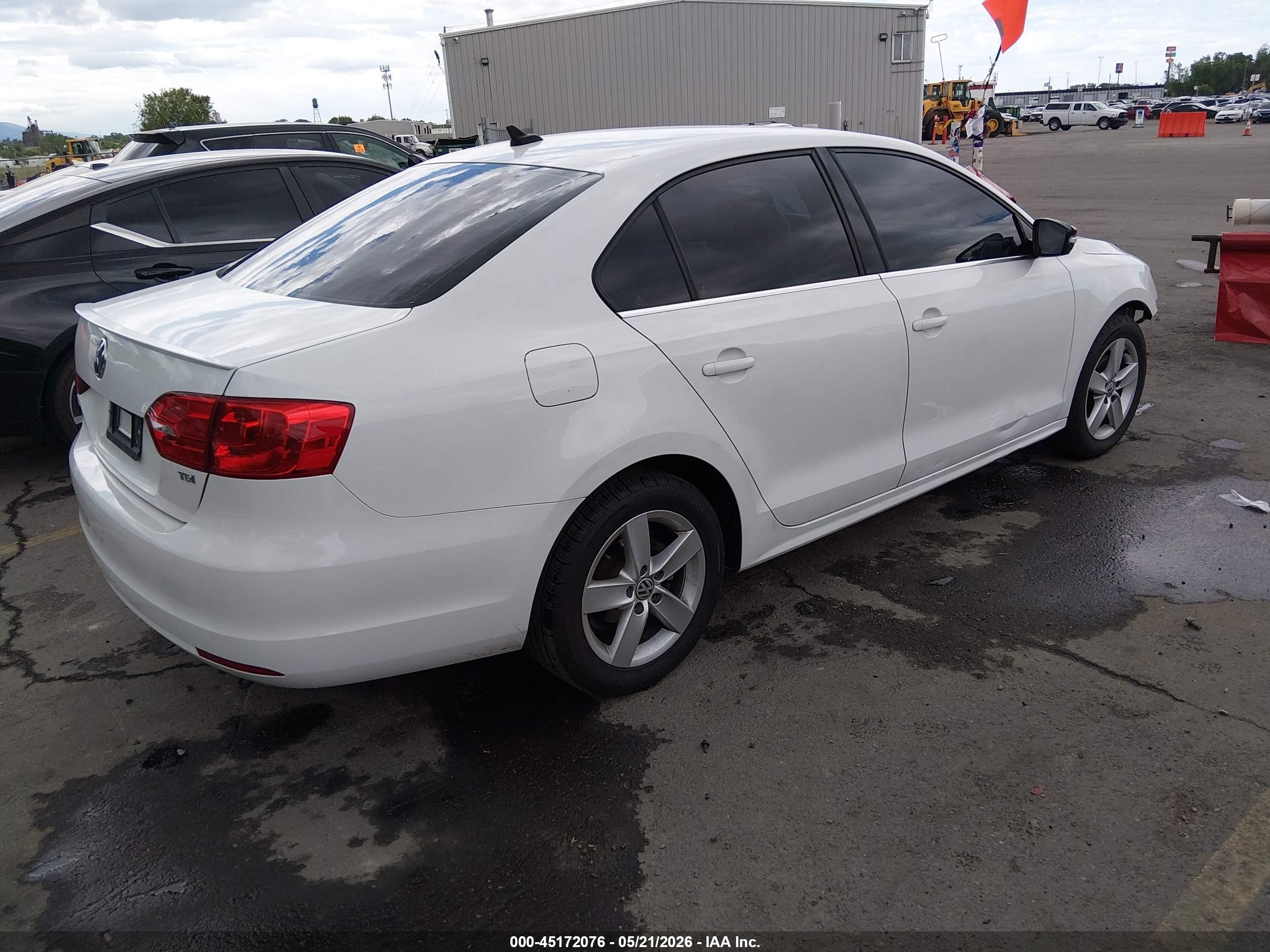 2014 Volkswagen Jetta VIN 3VWLL7AJ1EM288293 IAAI salvage auction — Front End, Salvage (Utah), sold $1,500 on 2026-07-09 (photo 4)