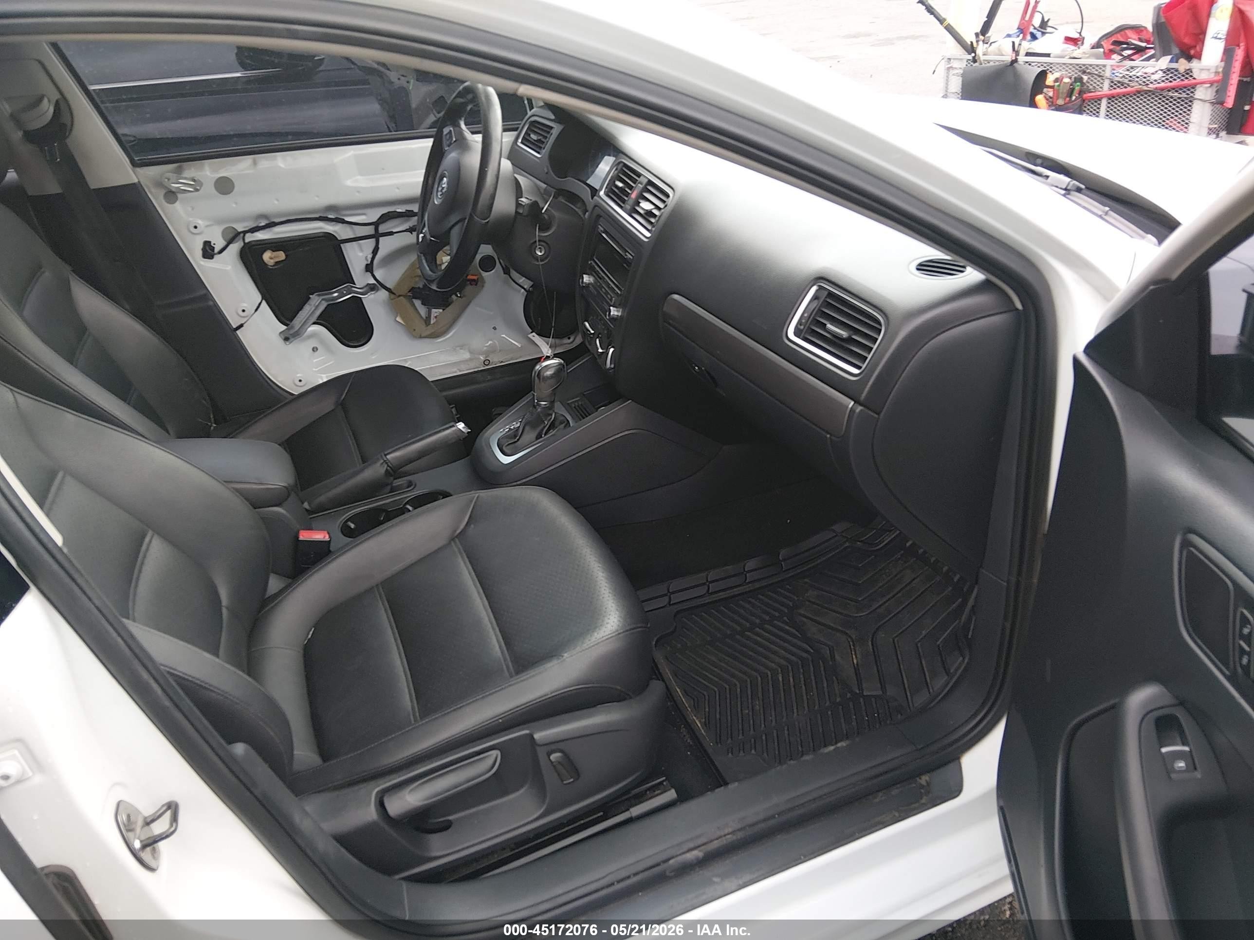 2014 Volkswagen Jetta VIN 3VWLL7AJ1EM288293 IAAI salvage auction — Front End, Salvage (Utah), sold $1,500 on 2026-07-09 (photo 5)