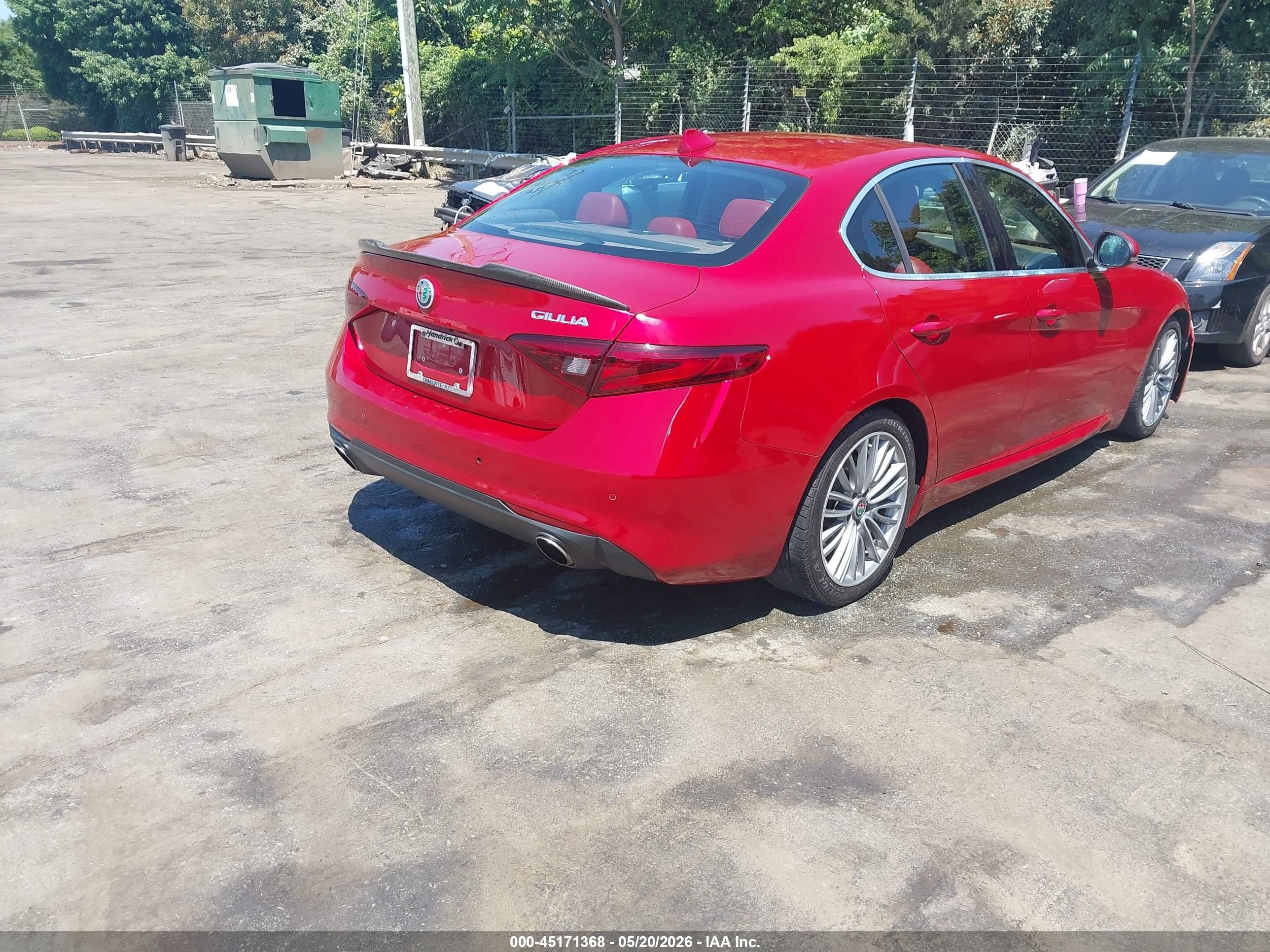 2017 Alfa romeo Giulia VIN ZARFAECN4H7557448 IAAI salvage auction — Unknown, Salvage (North Carolina), sold $3,250 on 2026-08-20 (photo 4)