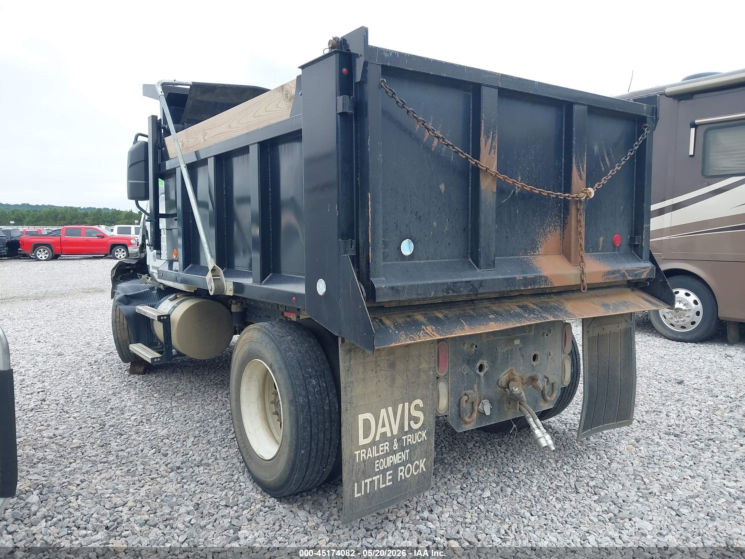 2022 Mack Md VIN 1M2MDBAA8NS002501 IAAI salvage auction — Unknown, Clear (Oklahoma), sold $20,100 on 2026-08-19 (photo 3)