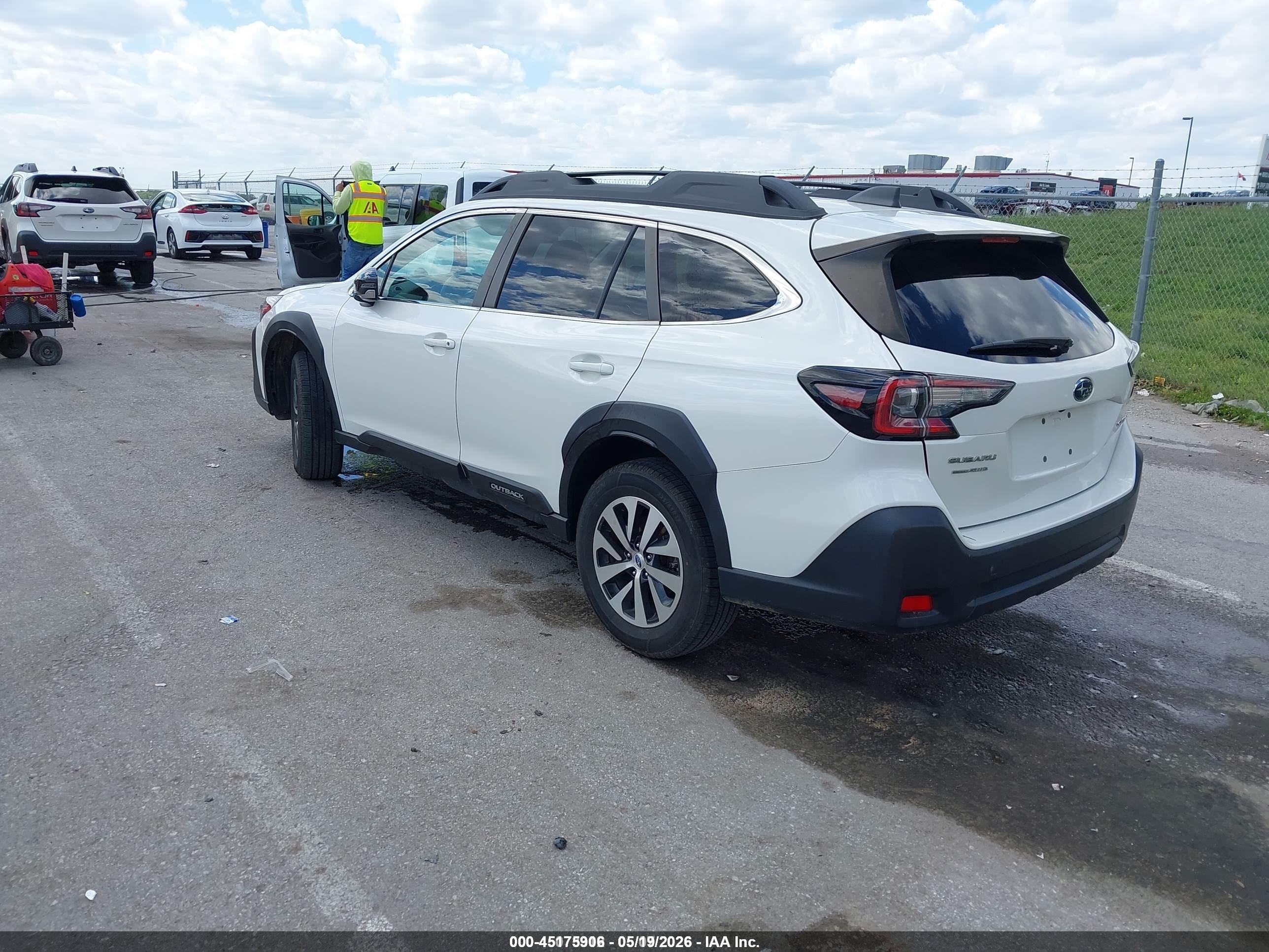 2023 Subaru Outback VIN 4S4BTACC0P3116377 IAAI salvage auction — Normal Wear, Sf97 (Washington), sold $14,750 on 2026-07-09 (photo 3)