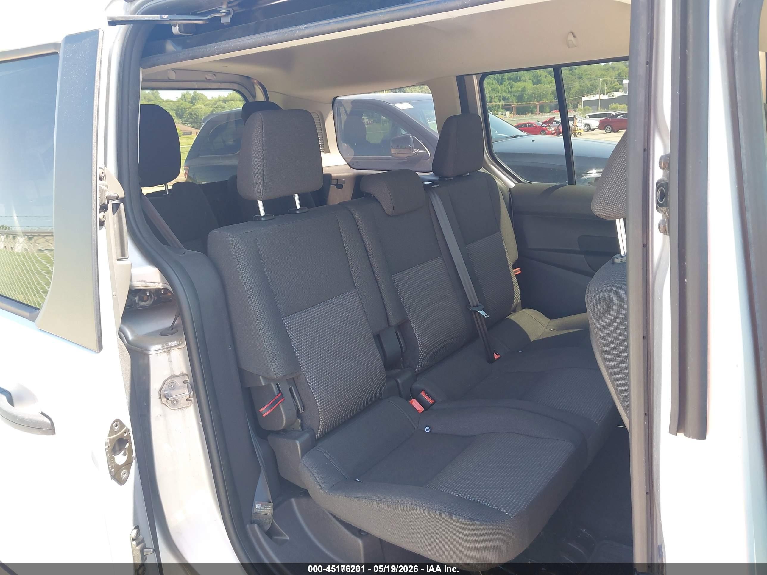 2018 Ford Transit Connect VIN NM0GE9E77J1376360 IAAI salvage auction — Normal Wear, SF97 (Illinois), sold $12,475 on 2026-07-09 (photo 8)