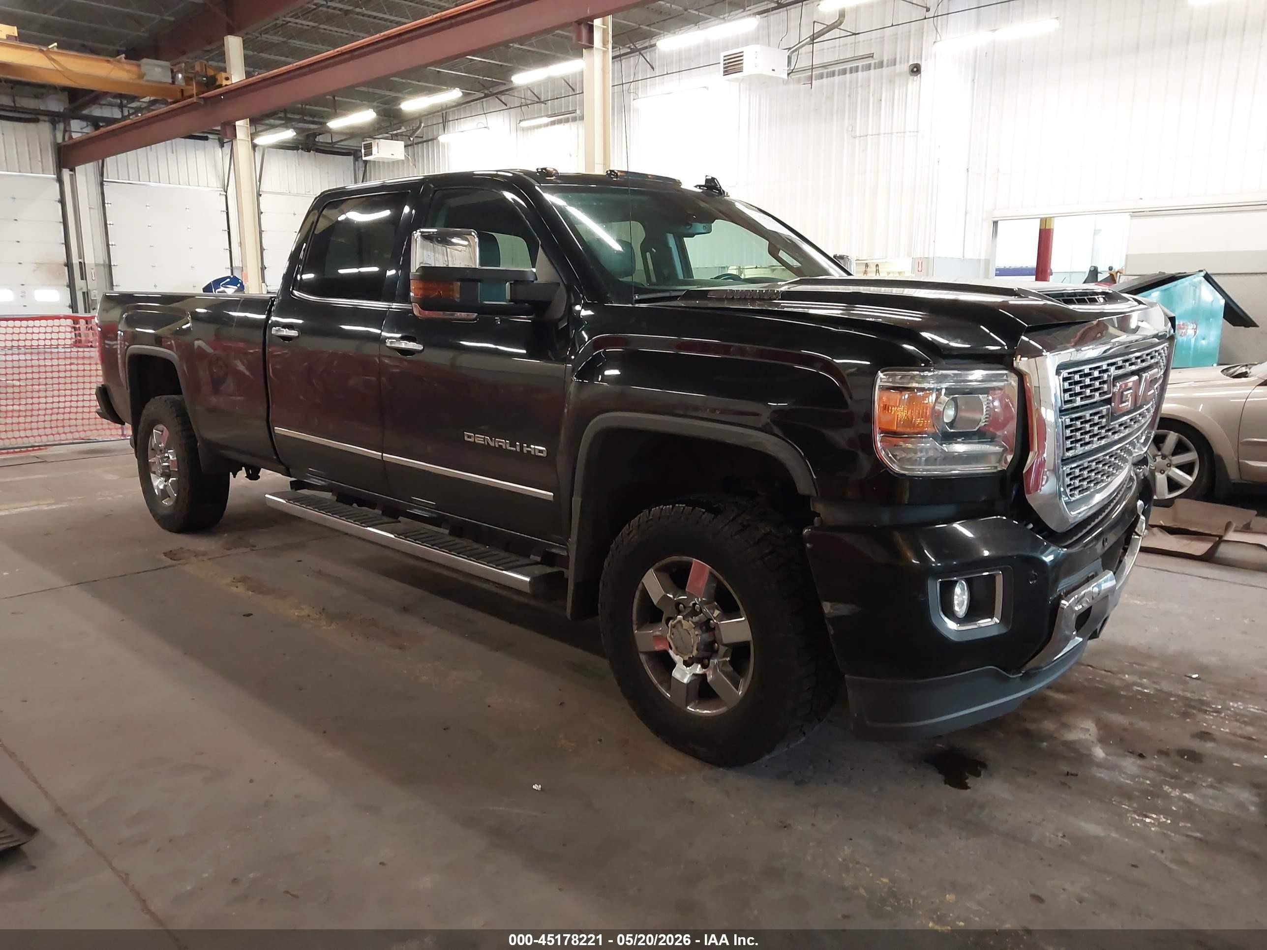 2018 GMC Sierra 3500 HD VIN 1GT42YEY3JF233619 IAAI salvage auction — Front End, Salvage (Oregon), sold $17,050 on 2026-07-09 (photo 1)