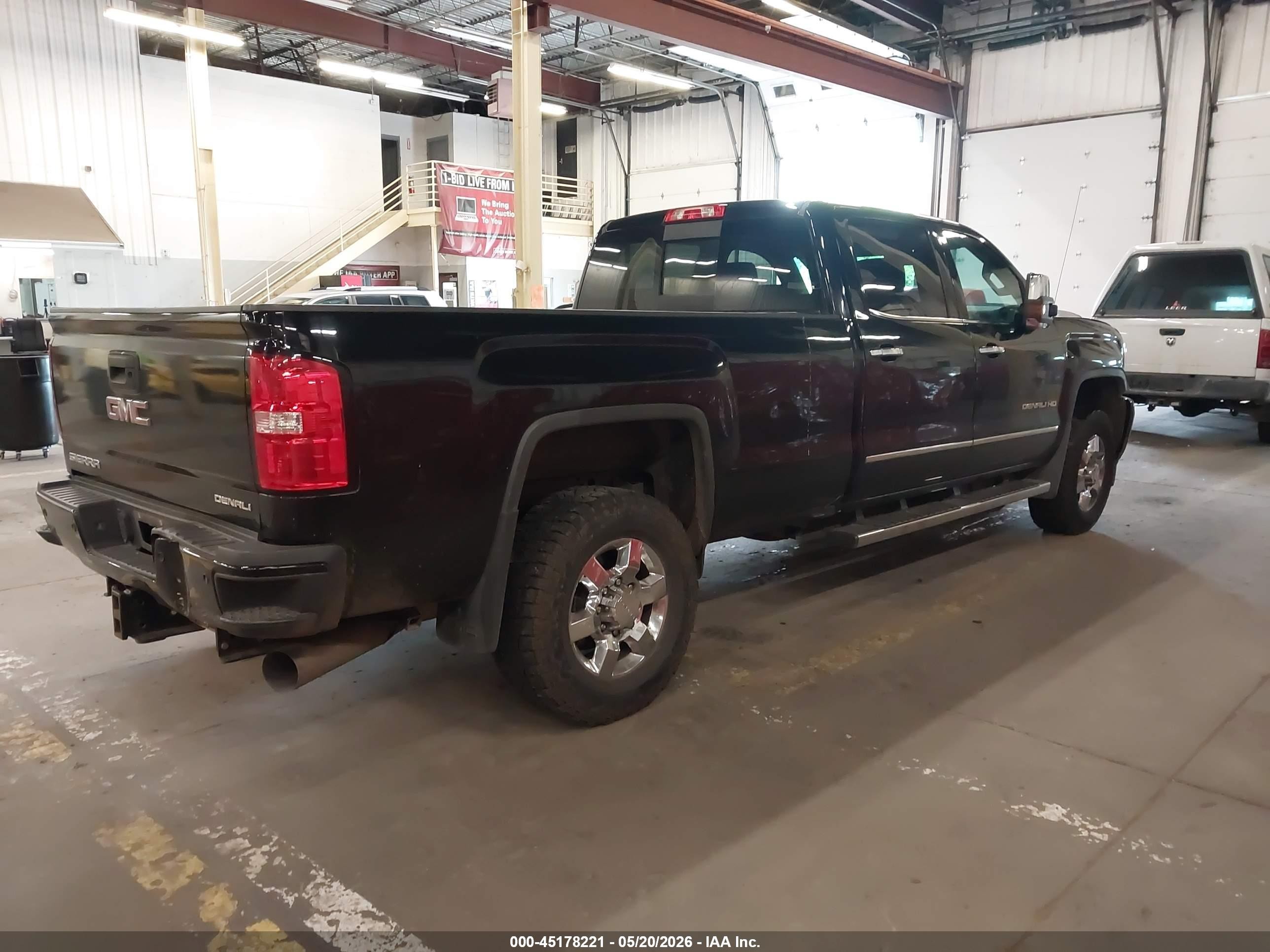 2018 Gmc VIN 1GT42YEY3JF233619 IAAI salvage auction — Front End, Salvage (Oregon), sold $17,050 on 2026-07-09 (photo 4)