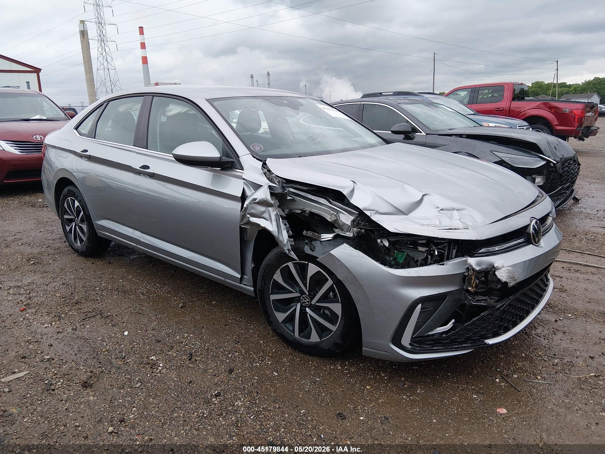 2025 Volkswagen Jetta VIN 3VW5X7BU7SM079612 IAAI salvage auction — Front End, Salvage (Indiana), sold $5,300 on 2026-09-29 (photo 1)