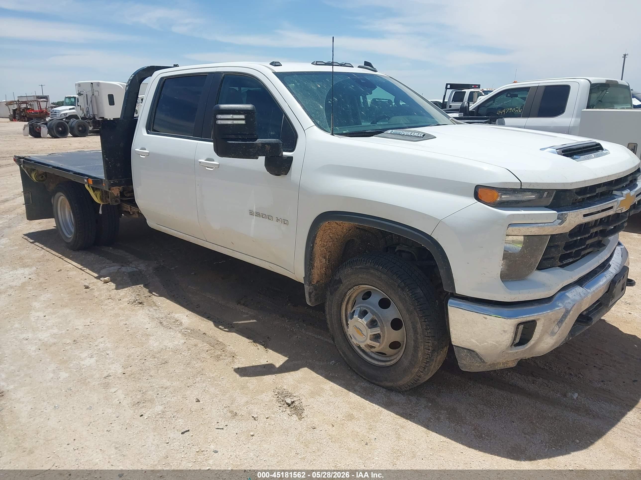 2025 Chevrolet Silverado VIN 1GB4KTEY2SF308450 IAAI salvage auction — Side, Enterprise Vehicles Clear Only (Texas), sold $40,050 on 2026-07-07 (photo 1)