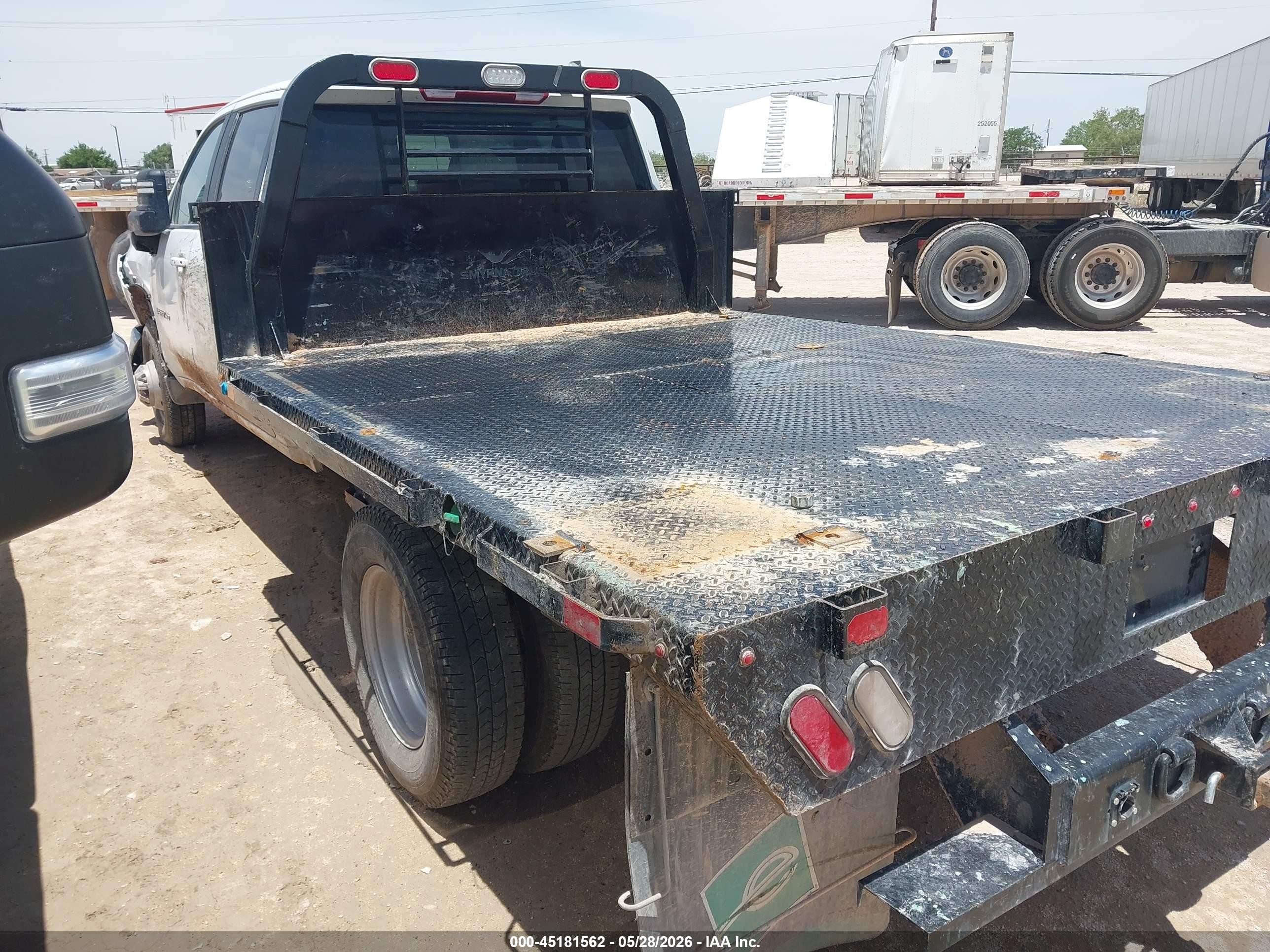 2025 Chevrolet Silverado VIN 1GB4KTEY2SF308450 IAAI salvage auction — Side, Enterprise Vehicles Clear Only (Texas), sold $40,050 on 2026-07-07 (photo 3)