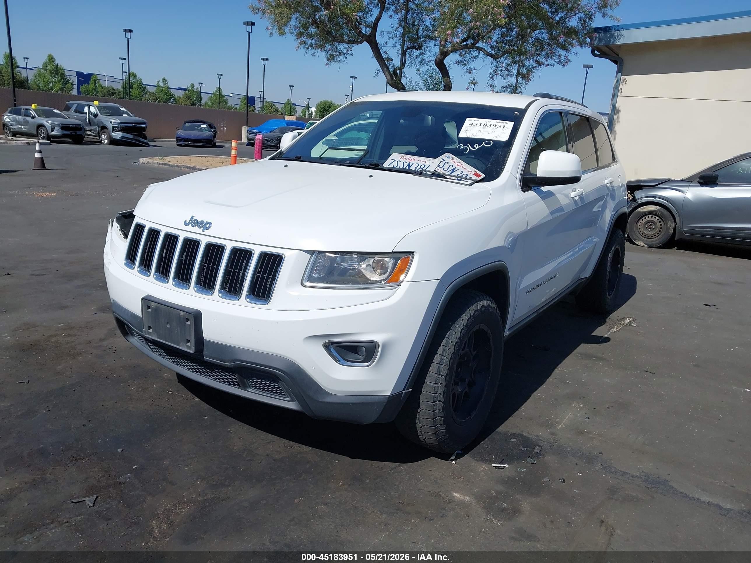 2016 Jeep Grand cherokee VIN 1C4RJEAG9GC482571 IAAI salvage auction — Unknown, Salvage Certificate (California), sold $2,900 on 2026-09-13 (photo 2)
